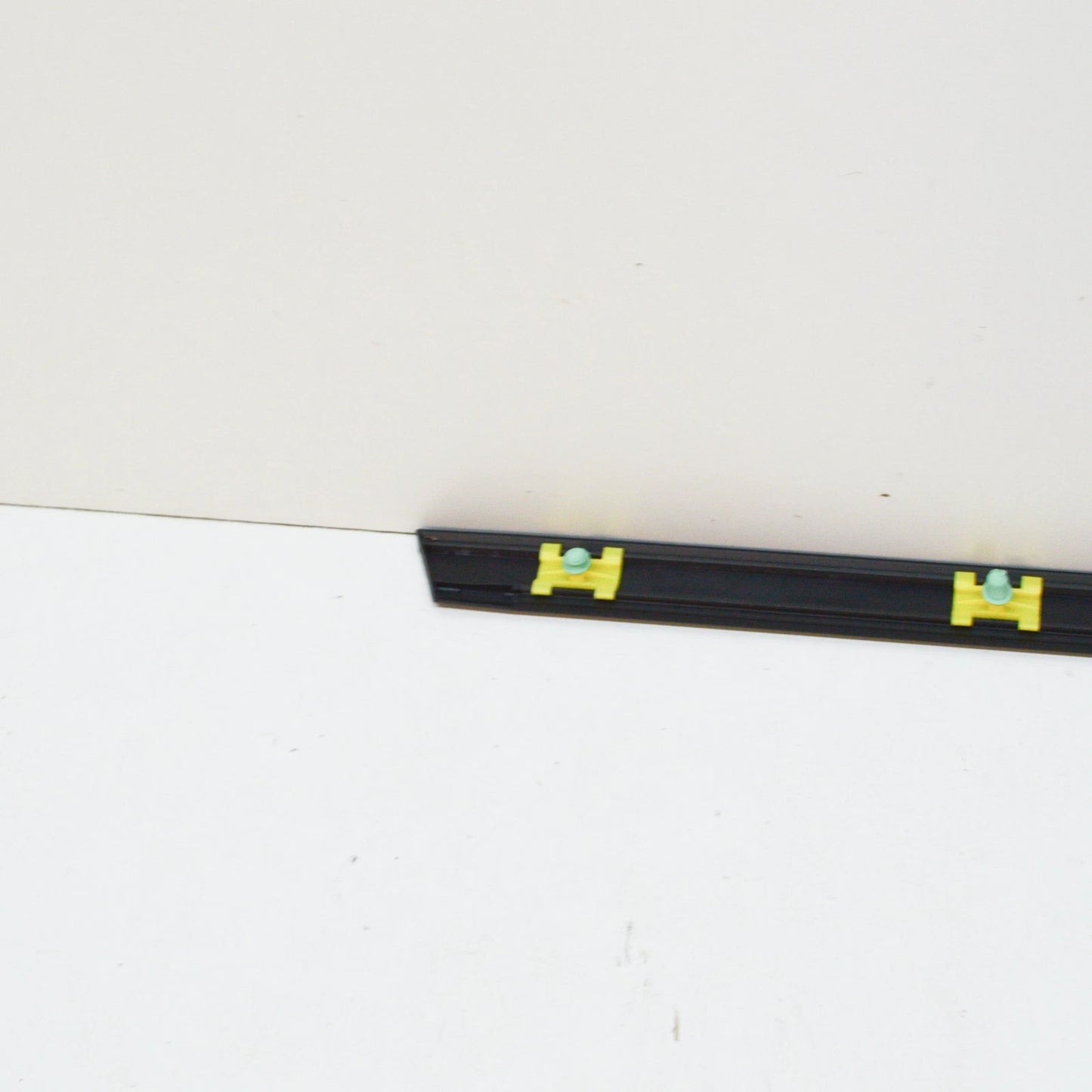 NEW BMW 5 E39 REAR LEFT DOOR MOULDING 51138159297 8159297 ORIGINAL