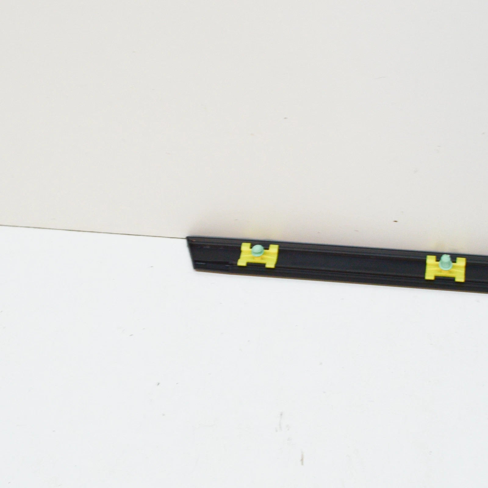 NEW BMW 5 E39 REAR LEFT DOOR MOULDING 51138159297 8159297 ORIGINAL