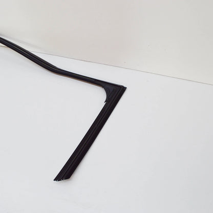 NEW AUDI A3 8P FRONT RIGHT DOOR WINDOW GUIDE 8P3837440D ORIGINAL