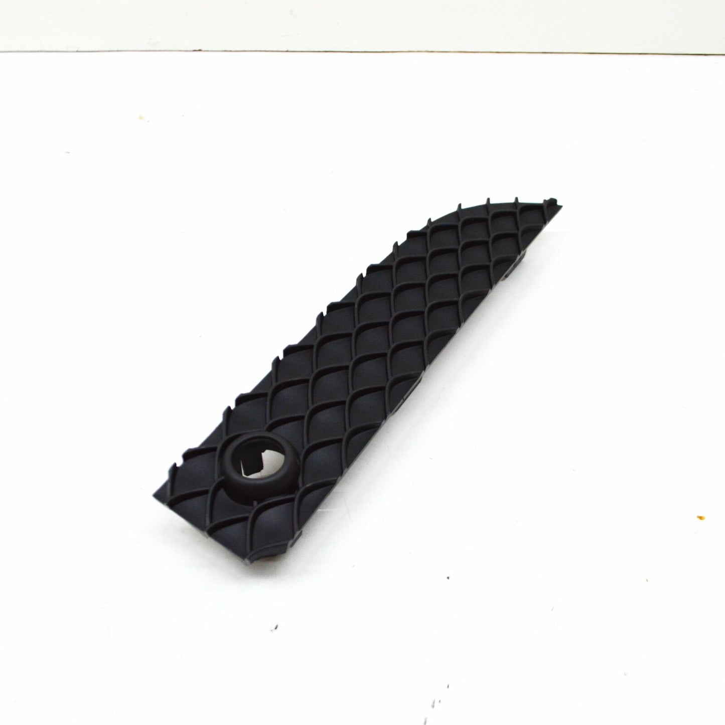 NEW MERCEDES-BENZ GLC X253 FRONT LEFT BUMPER COVER CAP A2538850702 ORIGINAL