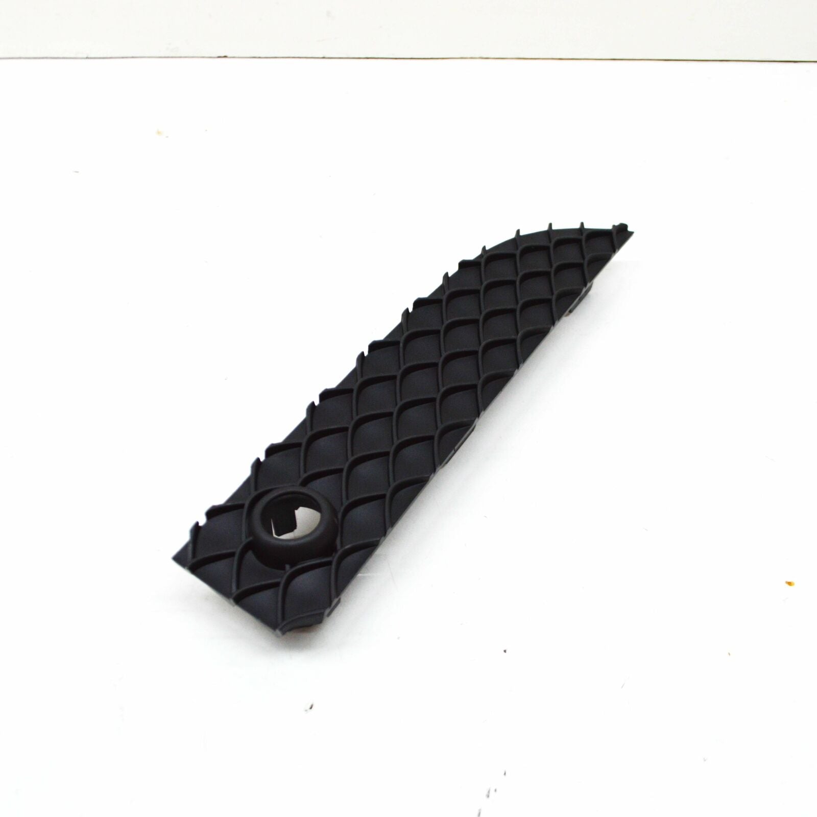 NEW MERCEDES-BENZ GLC X253 FRONT LEFT BUMPER COVER CAP A2538850702 ORIGINAL