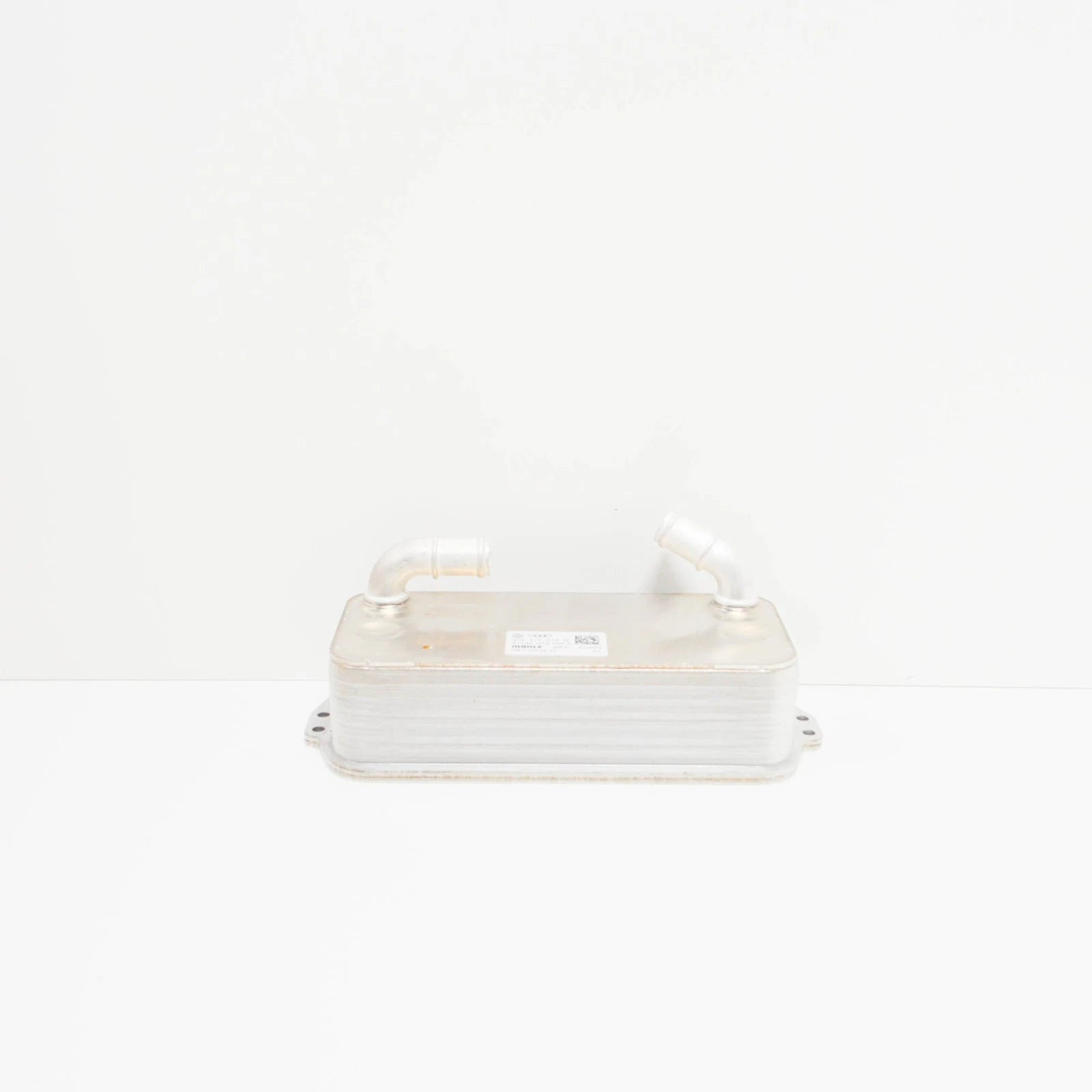 NEW AUDI A7 RS7 4G8 ENGINE OIL COOLER 079117015N ORIGINAL