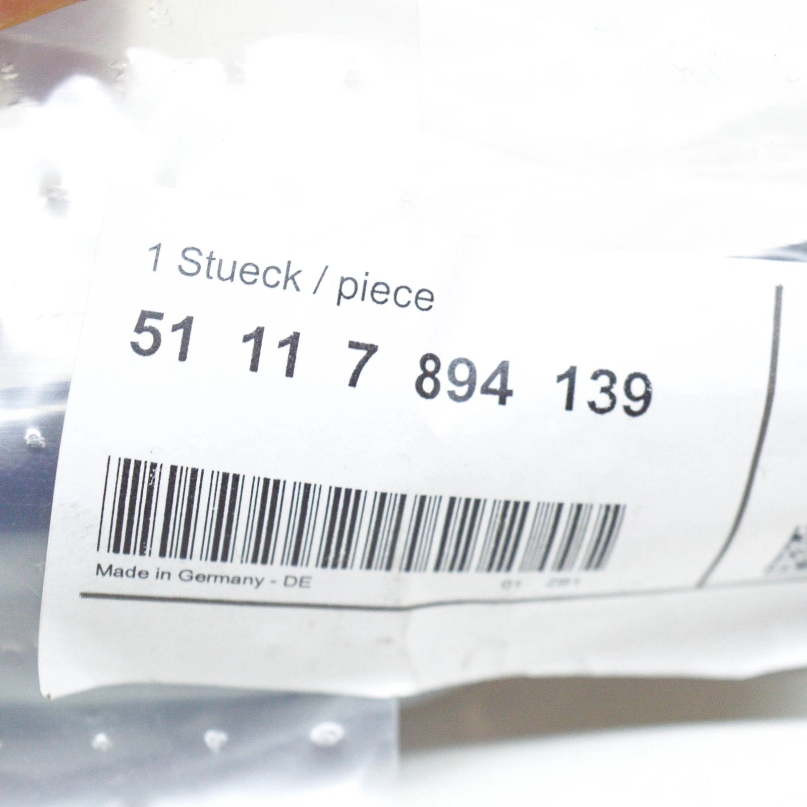 NEW BMW 5 E39 M FRONT BUMPER LEFT SIDE RUB MOULDING STRIP 51117894139 ORIGINAL