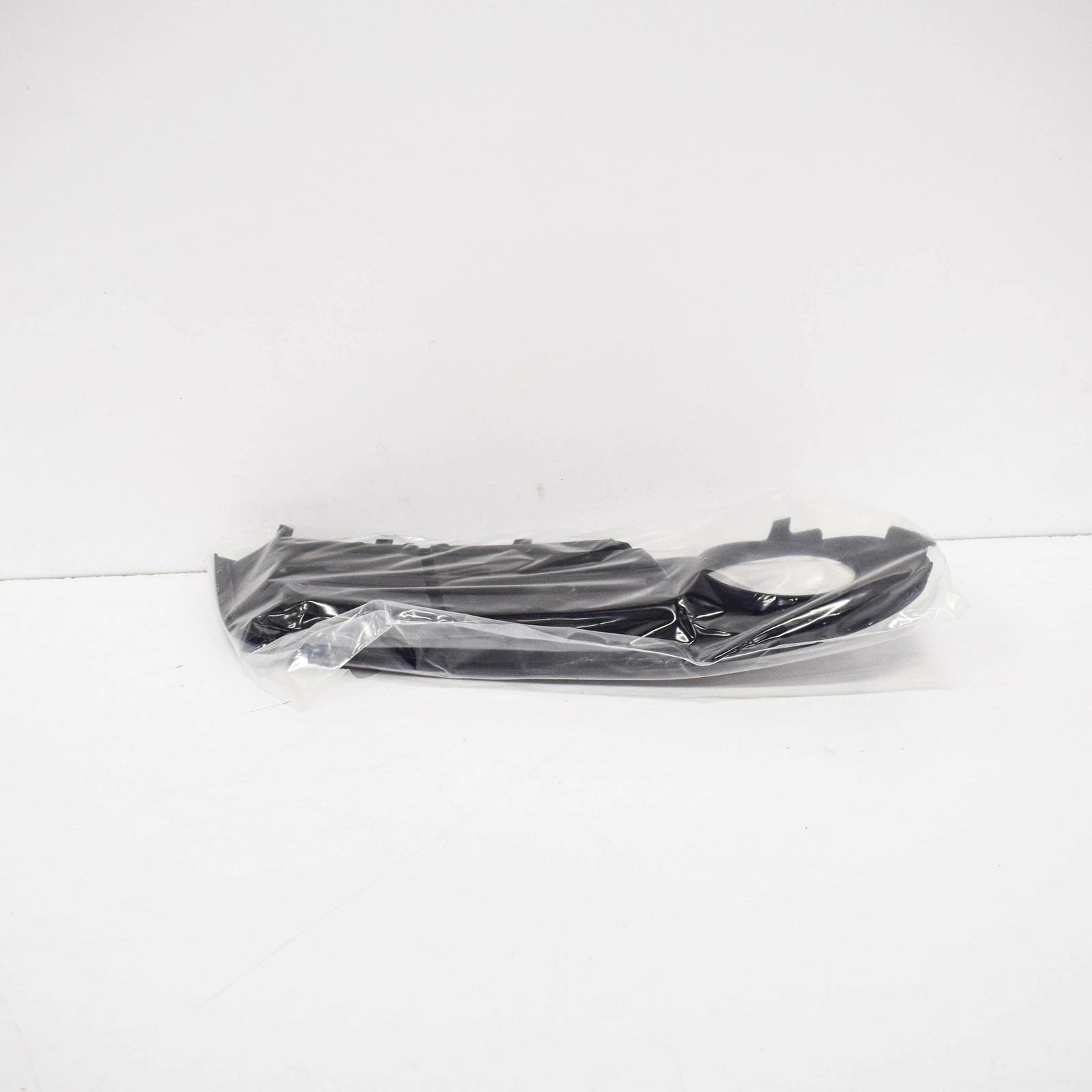 NEW BMW 5 F10 FRONT LEFT AIR INTAKE CLOSED LINES GRILL 51117346505 ORIGINAL