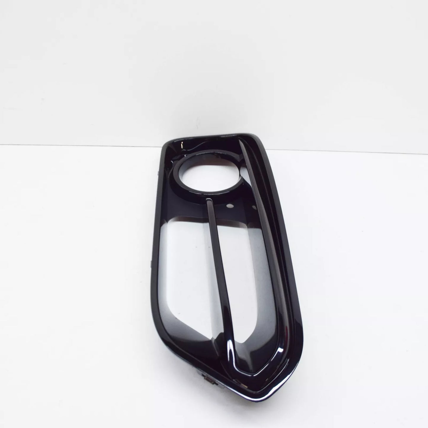 NEW BMW 1 F20 RIGHT FOG LIGHT GRILLE 51117371672 7371672 2015 ORIGINAL