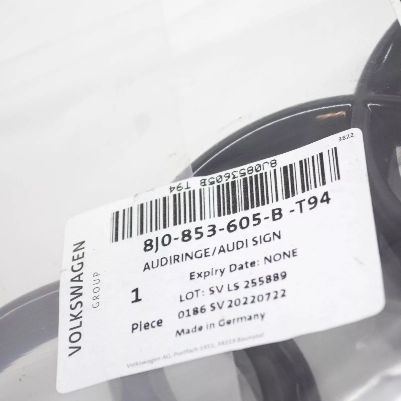 NEW AUDI A4 B9 FRONT RADIATOR GRILLE EMBLEM BADGE 8J0853605BT94