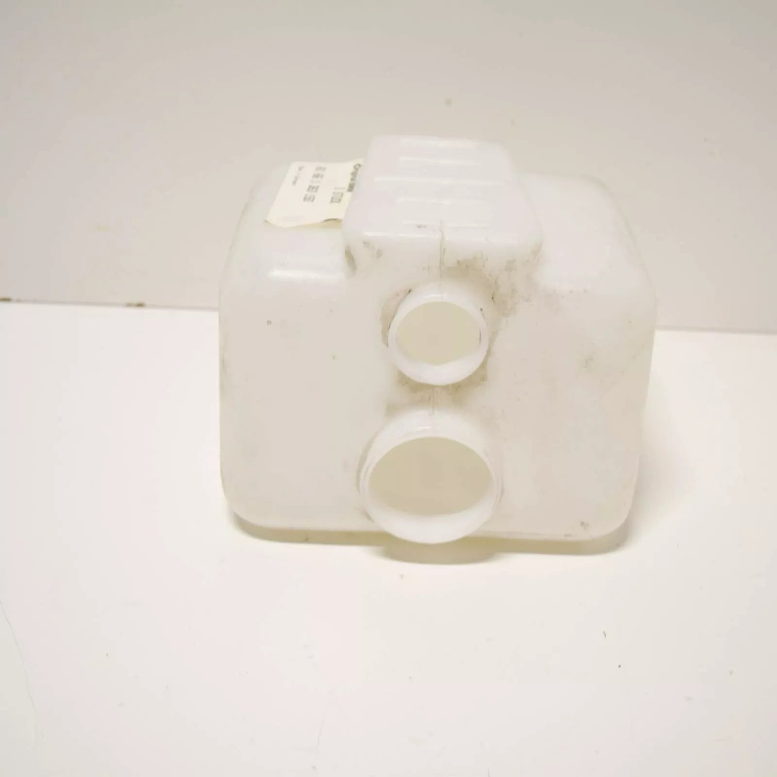 NEW BMW 6 E24 WINDSHIELD CLEANING FLUID CONTAINER 61661363150 ORIGINAL