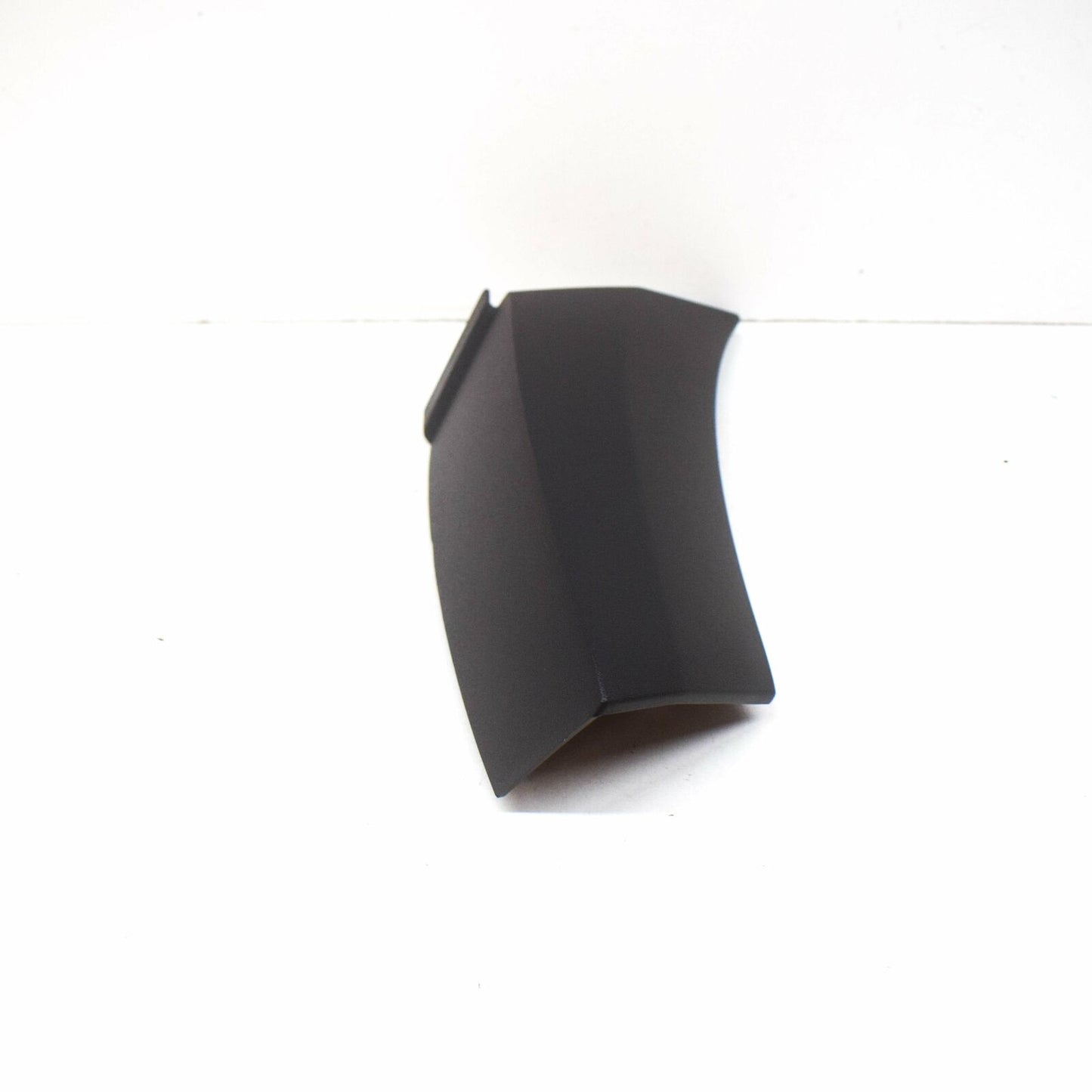 NEW MB 907 FRONT RIGHT FENDER WHEEL PROTECTIVE A91069001009K83 ORIGINAL