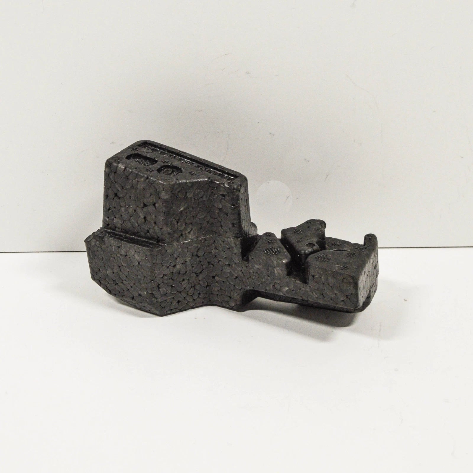 NEW MB CLS C218 RADIATOR SUPPORT LEFT INSULATION A2186260100 ORIGINAL