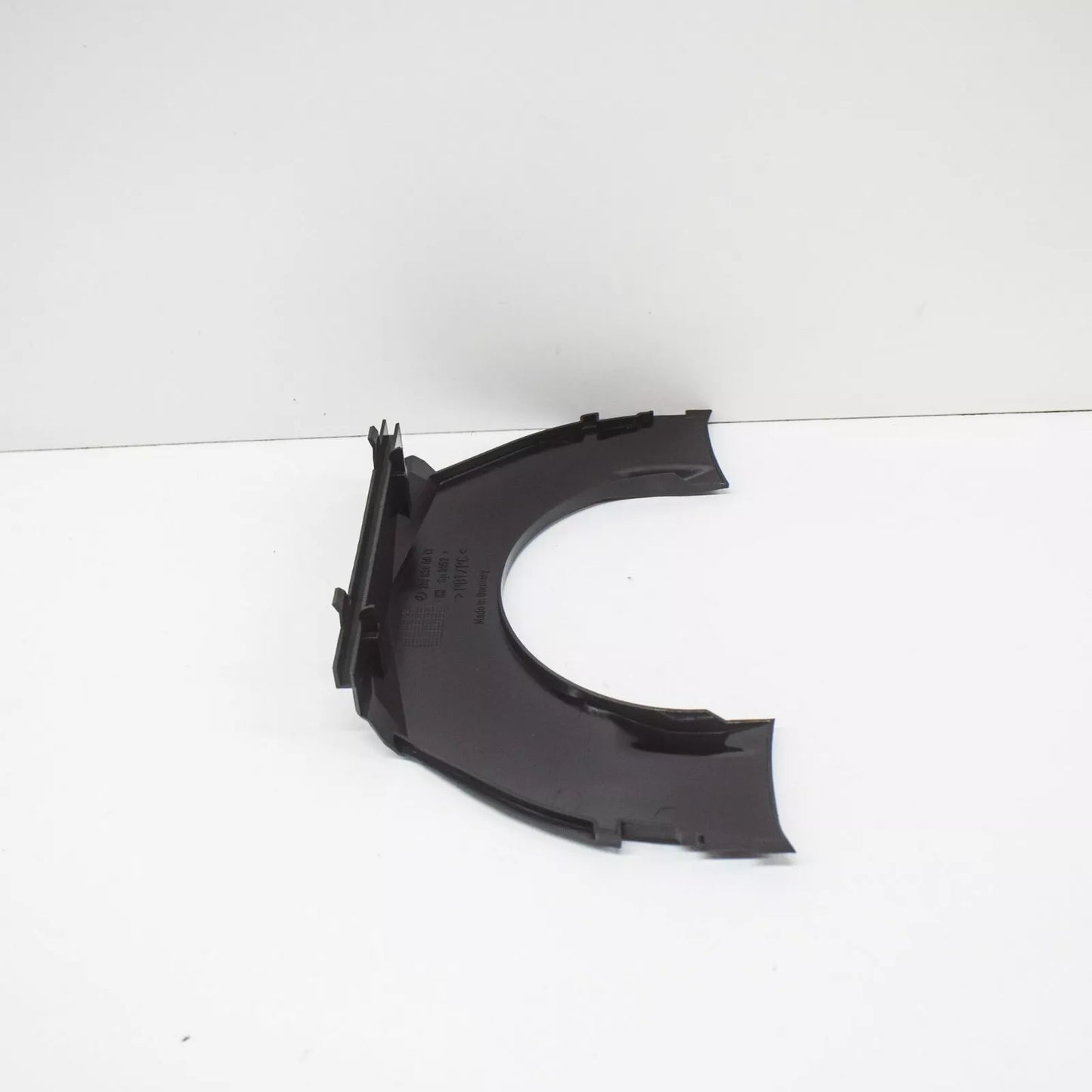 NEW MERCEDES-BENZ E W210 WINDSHIELD COWL CENTRAL COVER A2108300013