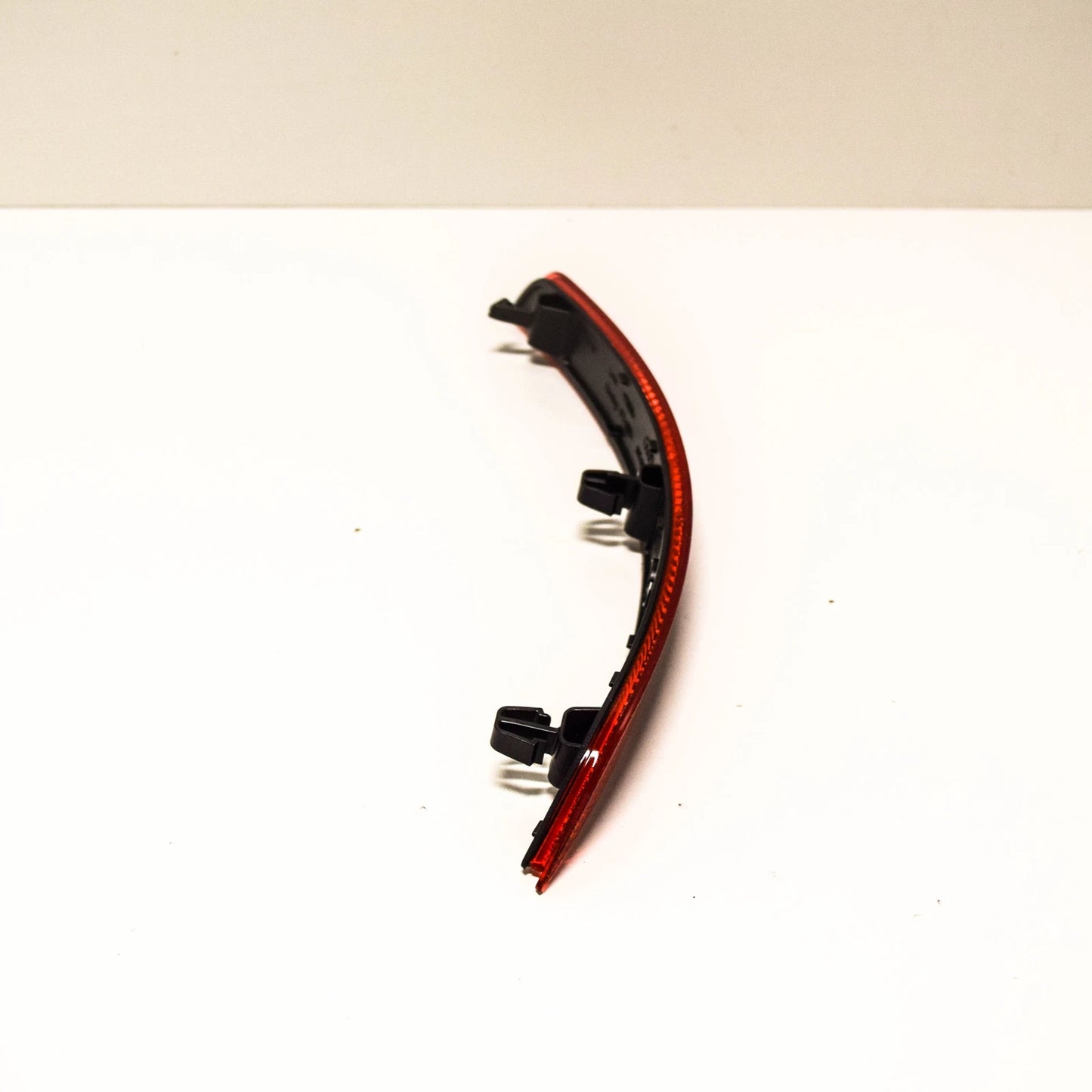 NEW AUDI A3 SPORTBACK 8V REAR RIGHT LIGHT REFLECTOR 8V5945106A ORIGINAL