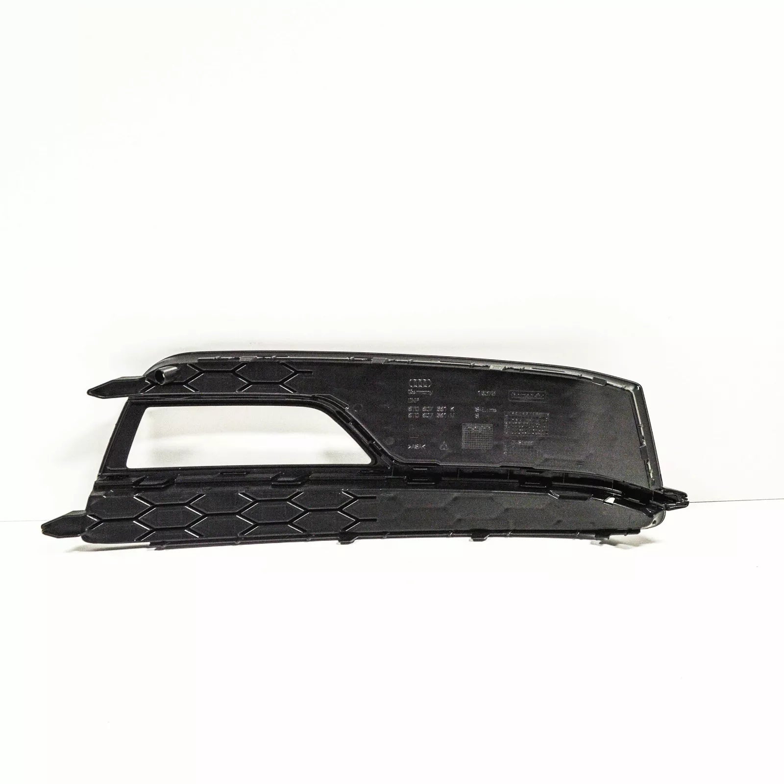 NEW AUDI A5 8T LEFT FOG LIGHT GRILLE 8T0807681K01C 2014