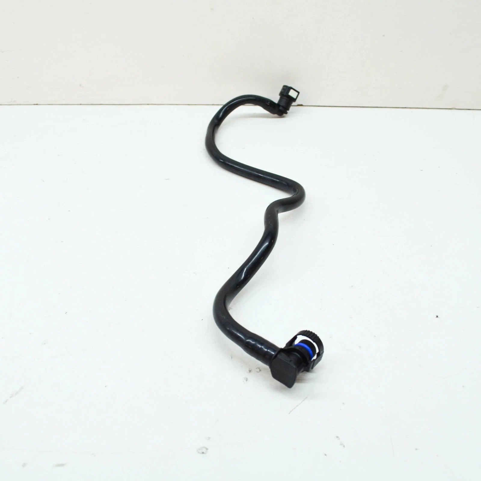 NEW MERCEDES-BENZ C W205 BRAKE BOOSTER VACUUM TUBE A2054300429 ORIGINAL