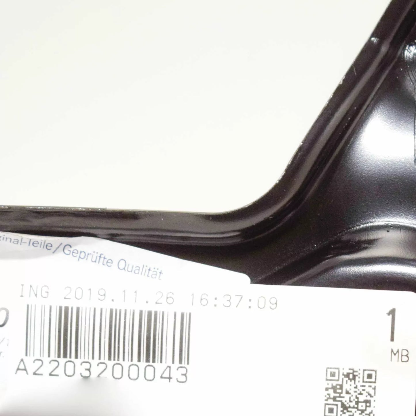 NEW MERCEDES-BENZ S W220 AIR COMPRESSOR BRACKET A2203200043 ORIGINAL