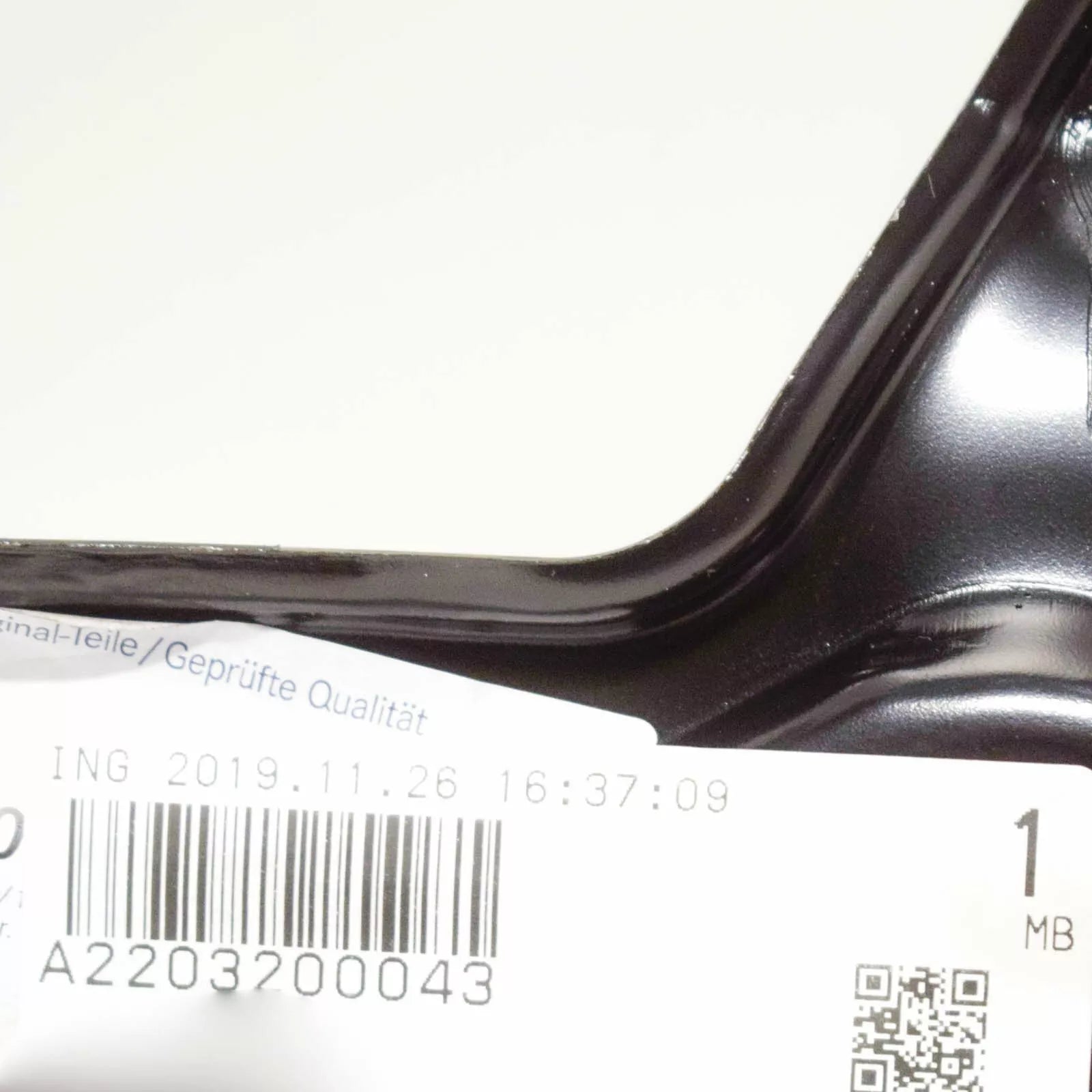 NEW MERCEDES-BENZ S W220 AIR COMPRESSOR BRACKET A2203200043 ORIGINAL