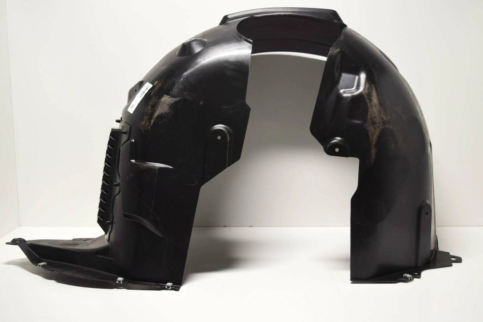 NEW AUDI A3 8PA FRONT FENDER LINER SPLASH SHIELD 8V5821172M