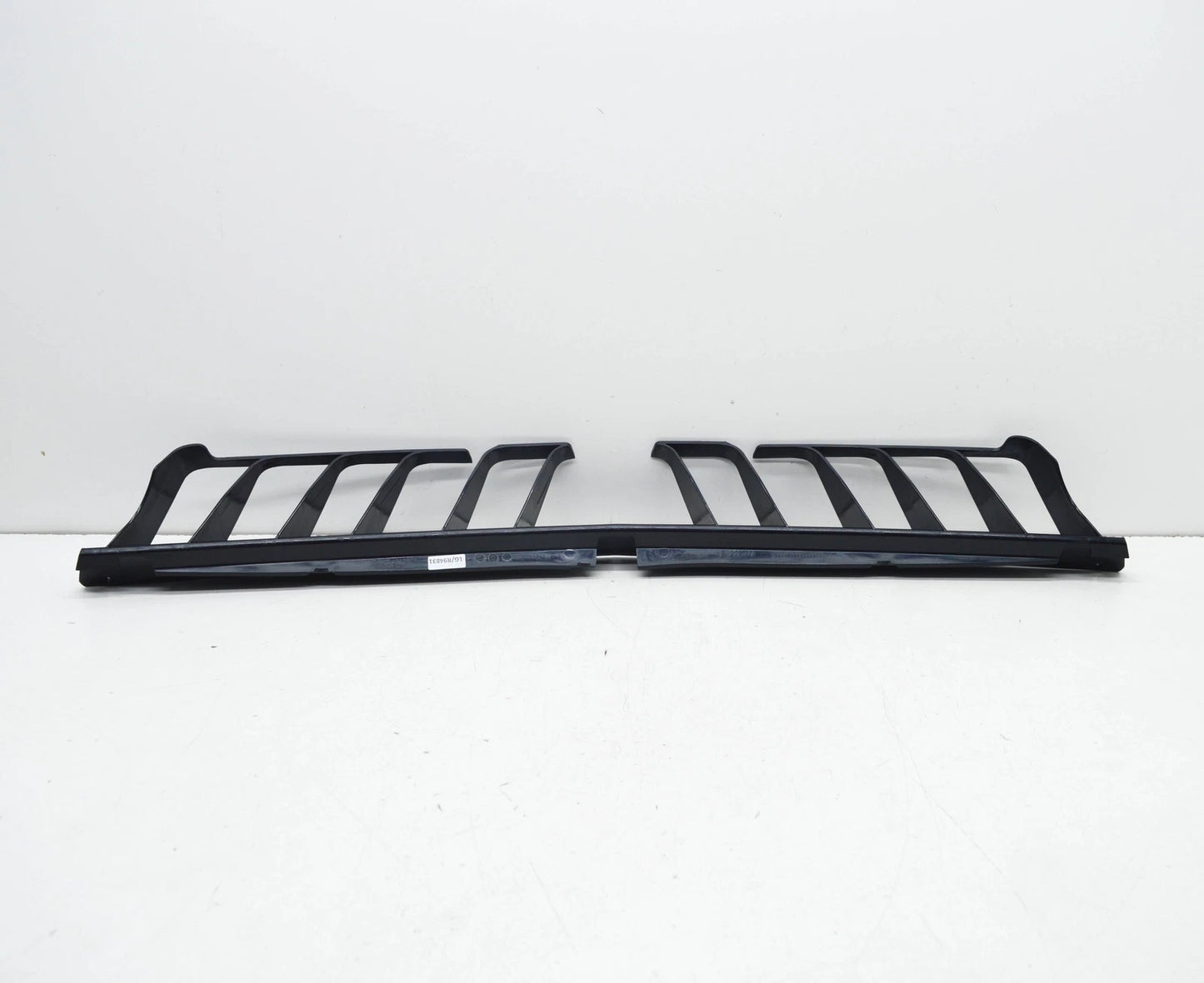 NEW MB CLS C257 FRONT BUMPER INSIDE TOP BASIC CARRIER A2578855000