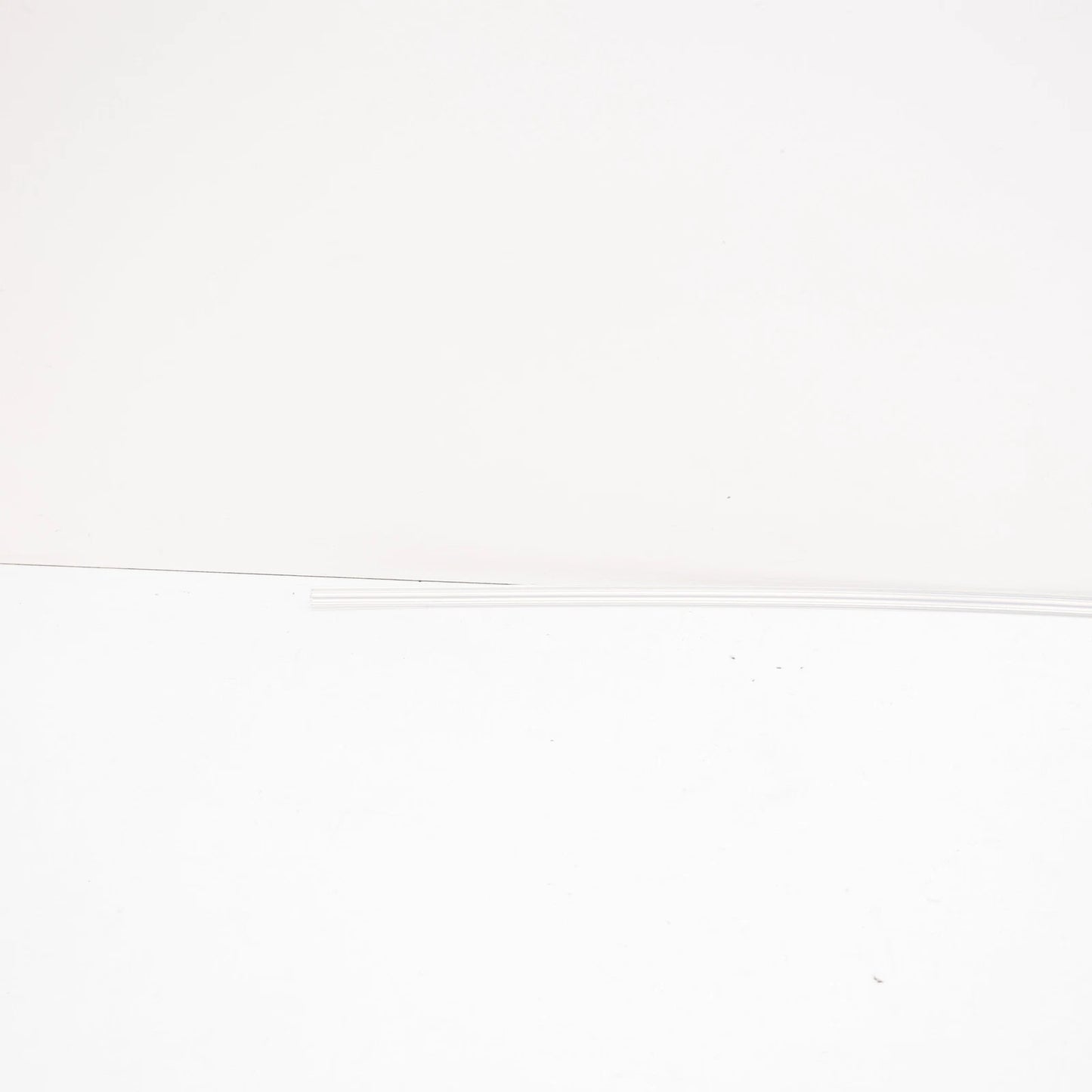 NEW BMW 5 E28 REAR UPPER WINDOW MOLDING 51311820623 1820623 ORIGINAL