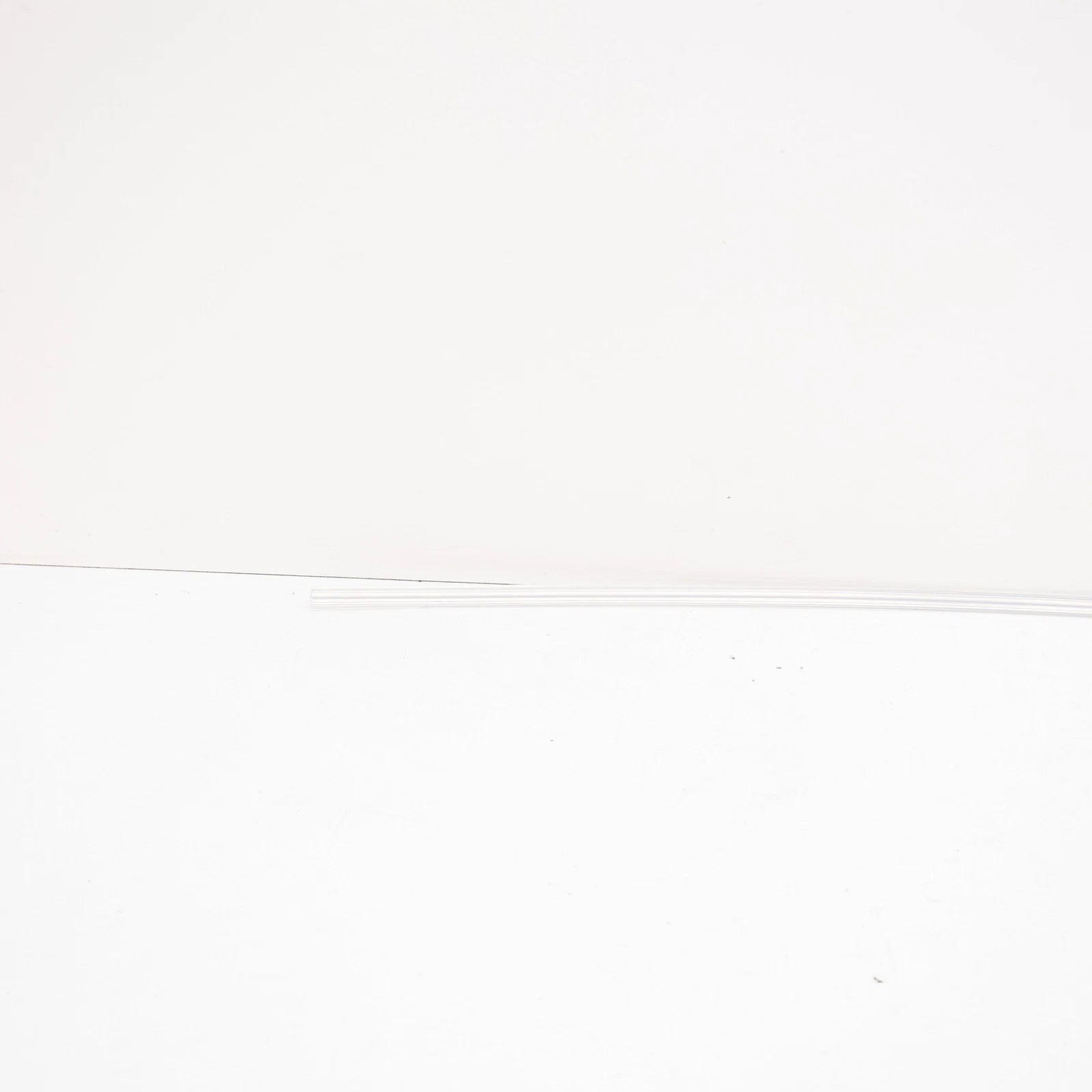 NEW BMW 5 E28 REAR UPPER WINDOW MOLDING 51311820623 1820623 ORIGINAL