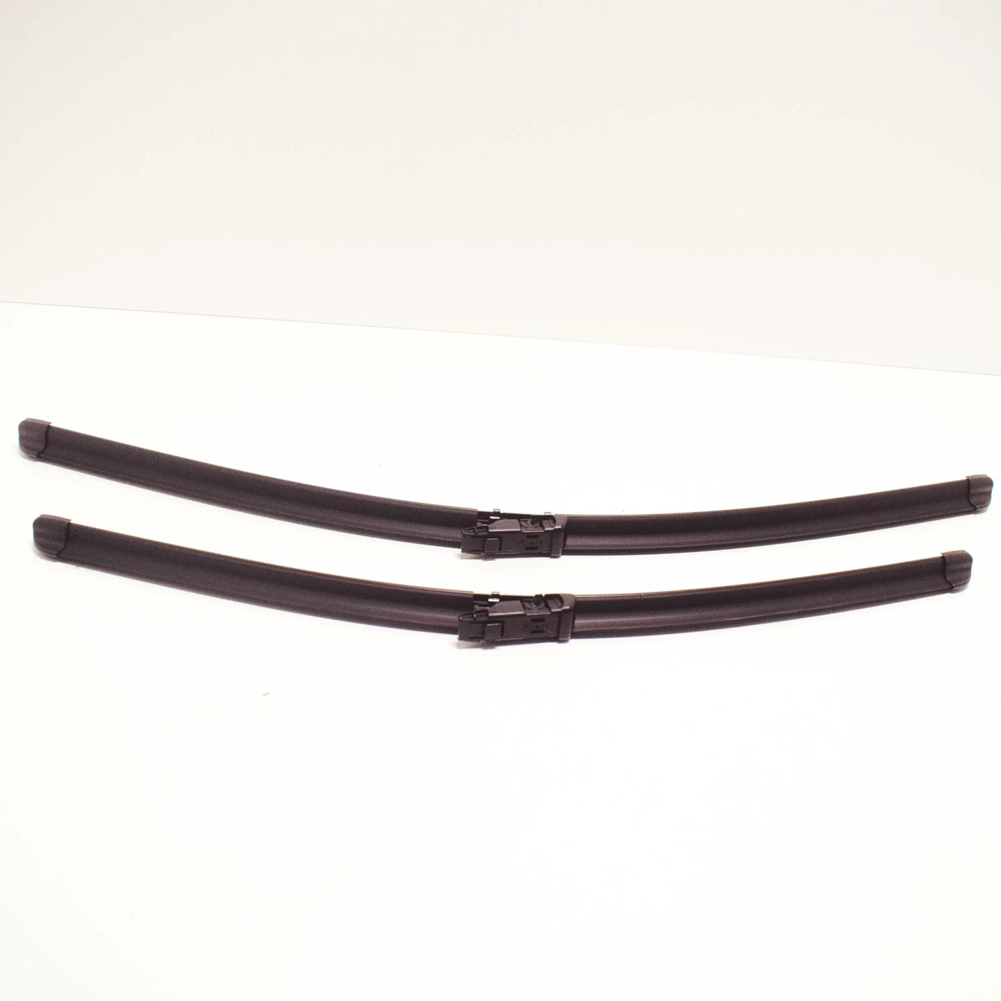 NEW AUDI Q5 8R FRONT WINDSCREEN WIPER BLADES SET LHD 8R1998002