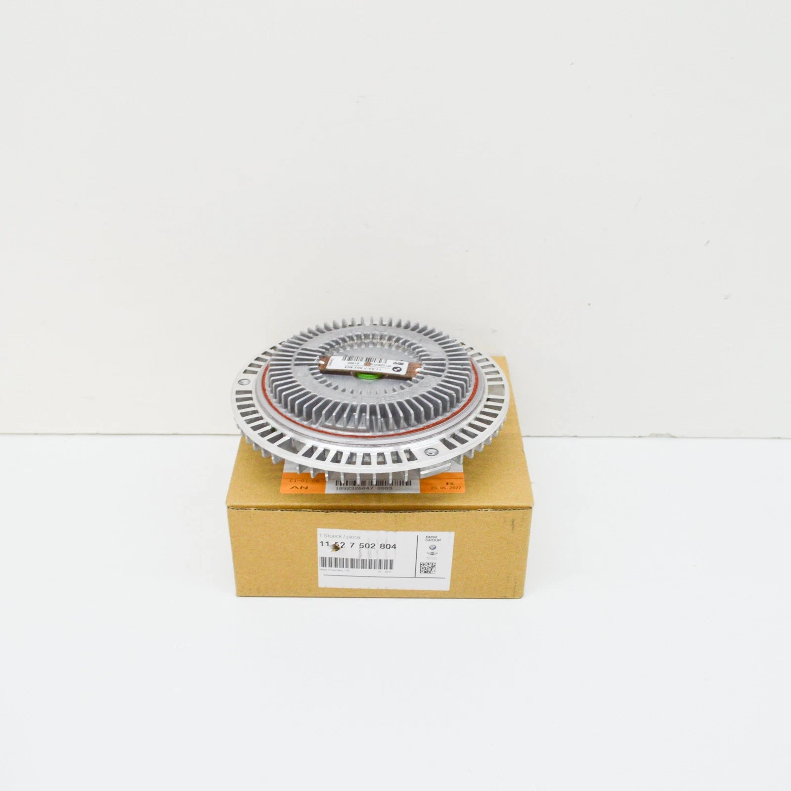 NEW BMW 5 E39 RADIATOR FAN CLUTCH 11527502804 7502804 ORIGINAL