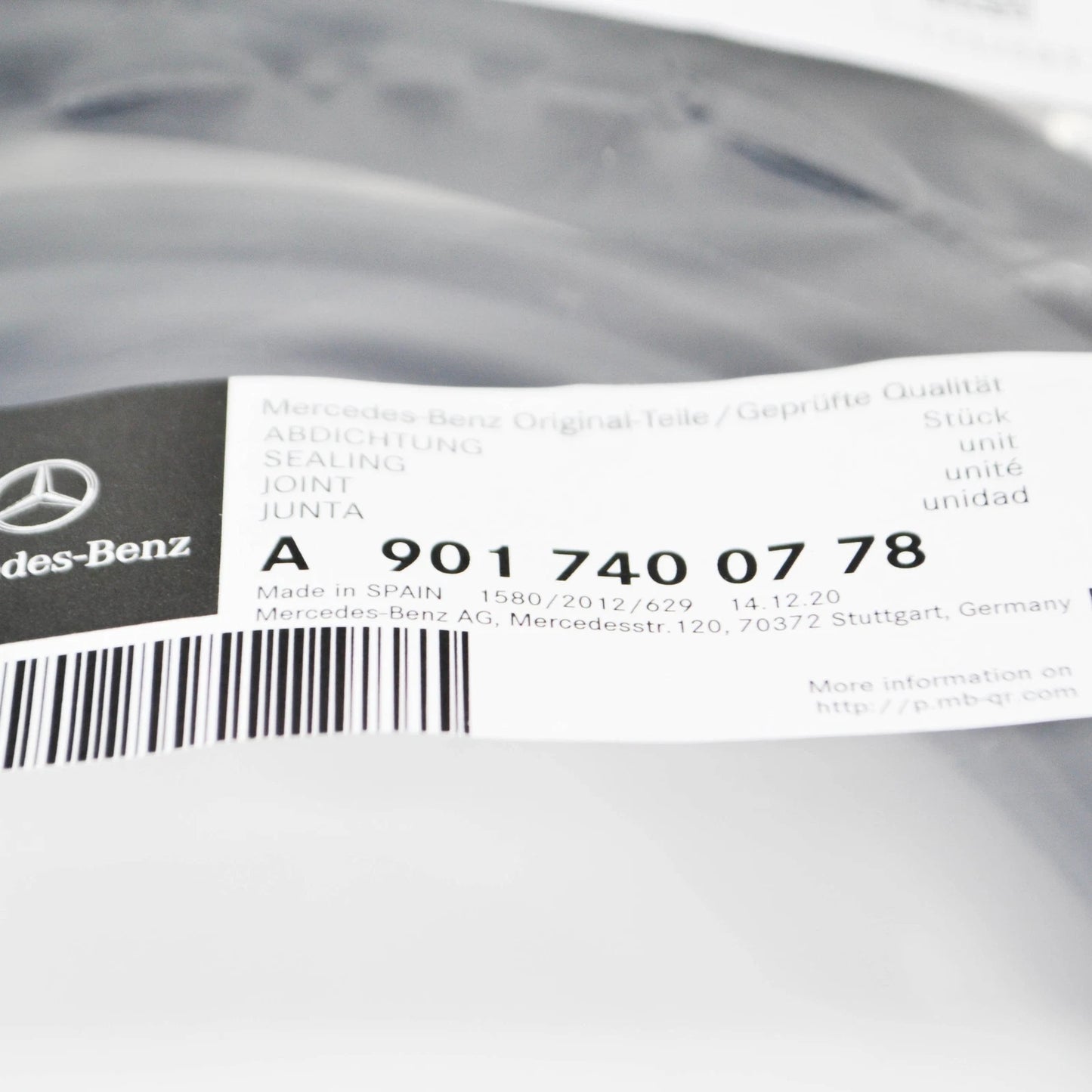 NEW MERCEDES-BENZ SPRINTER 903 REAR PANEL DOOR HIGH TOP SEAL A9017400778