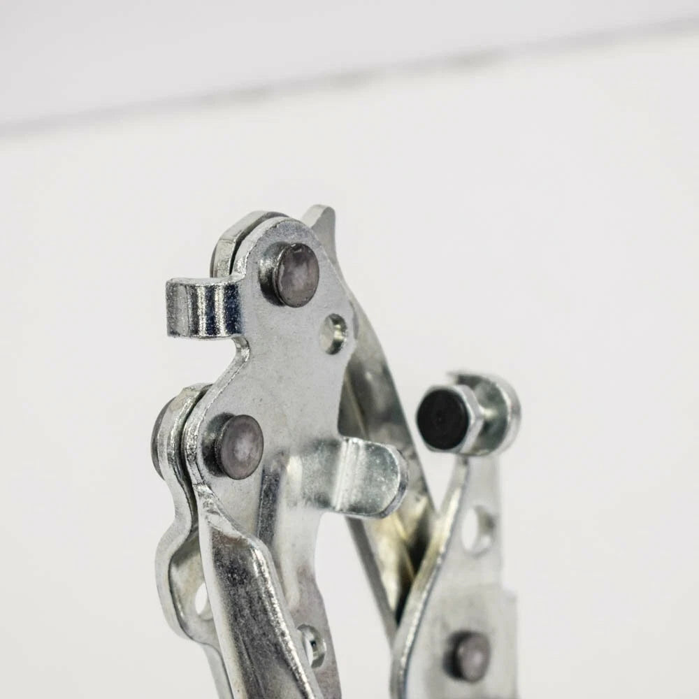 NEW VOLKSWAGEN JETTA MK5 RIGHT SIDE BONNET HINGE 1KM823302 ORIGINAL