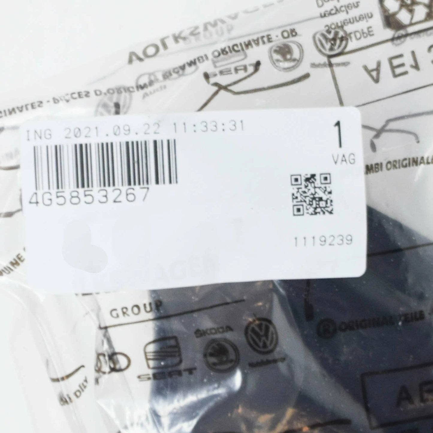 NEW AUDI A6 C7 REAR LEFT TAIL LIGHT TRIM 4G5853267 ORIGINAL