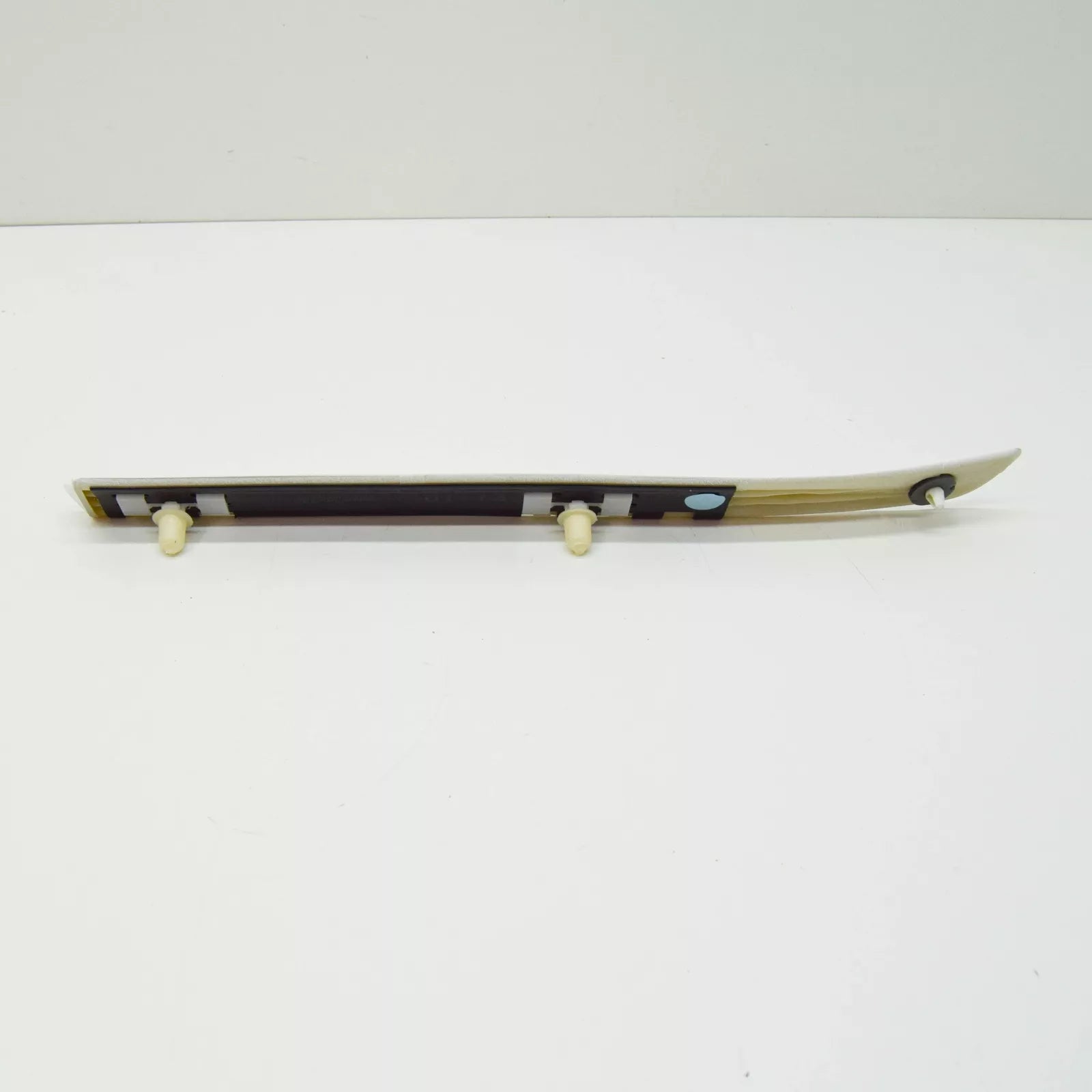 NEW BMW E46 CABRIO COUPE FENDER MOLDING LEFT FRONT 7001041 51137001041 ORIGINAL