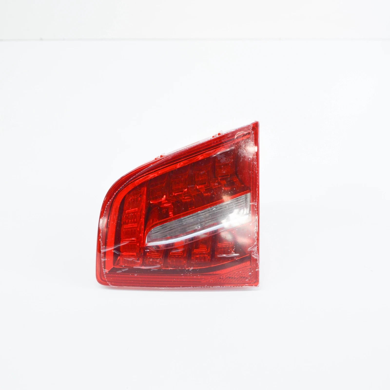 NEW AUDI A6 C6 REAR RIGHT INNER LED TAILLIGHT 4F5945094F ORIGINAL