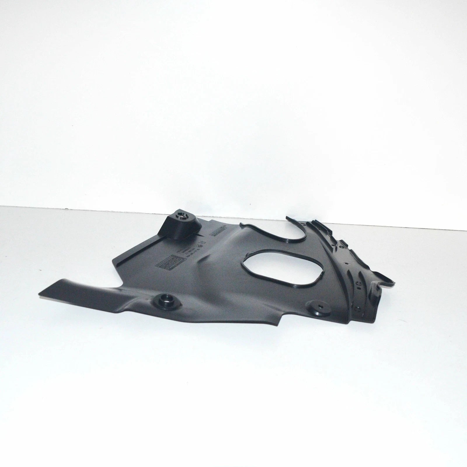 NEW BMW X3 G01 UPPER RIGHT ENGINE COMPARTMENT COVER 51767397490 ORIGINAL