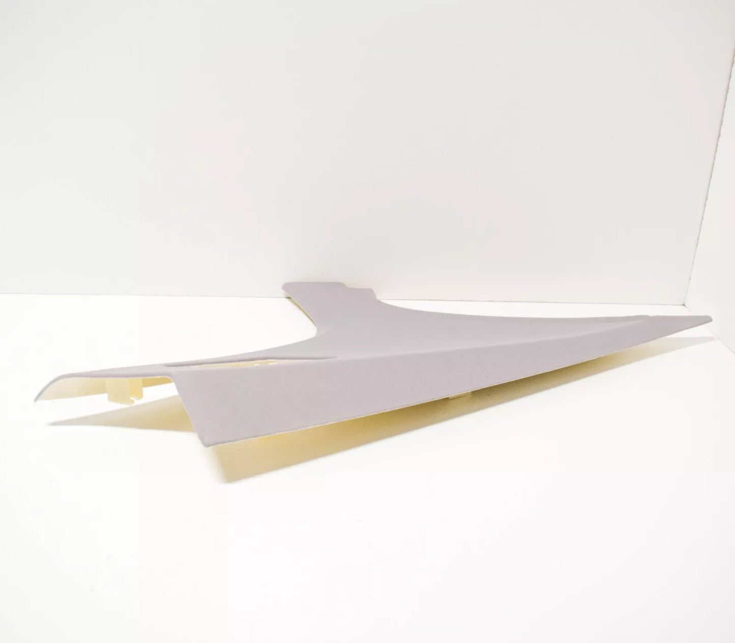 NEW BMW 3 E46 REAR LEFT C-PILLAR TRIM 51438225575 8225575 ORIGINAL