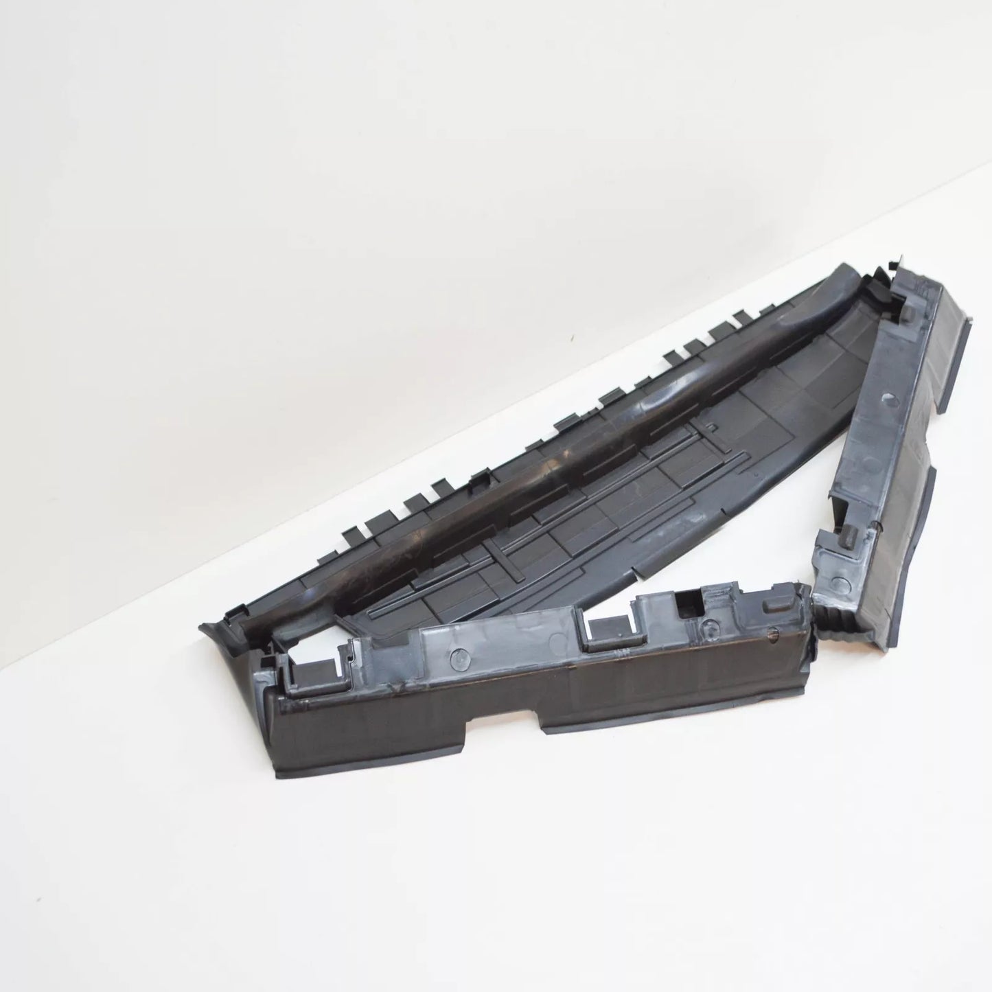 NEW MERCEDES-BENZ CLA C118 AMG RADIATOR TOP AIR DUCT SEGMENT A1775050000