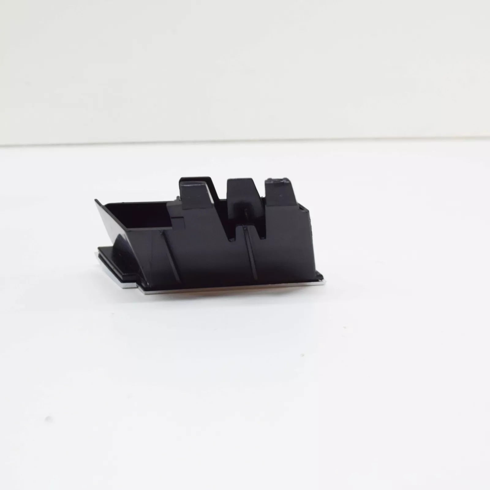 NEW VW TOUAREG 7P FRONT RADIATOR GRILLE INSCRIPTION 7P6853948CFXC