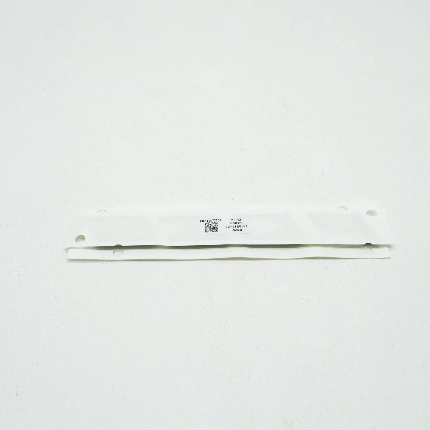 NEW BMW 5 G30 REAR TRUNK BOOTLID BADGE 51147418518 7418518 ORIGINAL