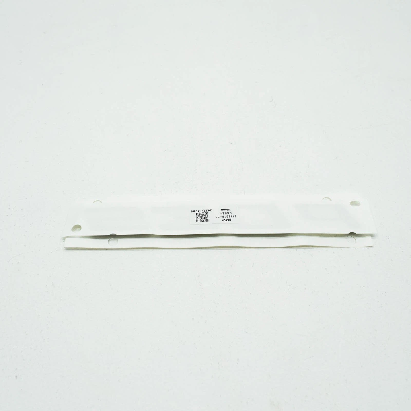 NEW BMW 5 G30 REAR TRUNK BOOTLID BADGE 51147418518 7418518 ORIGINAL