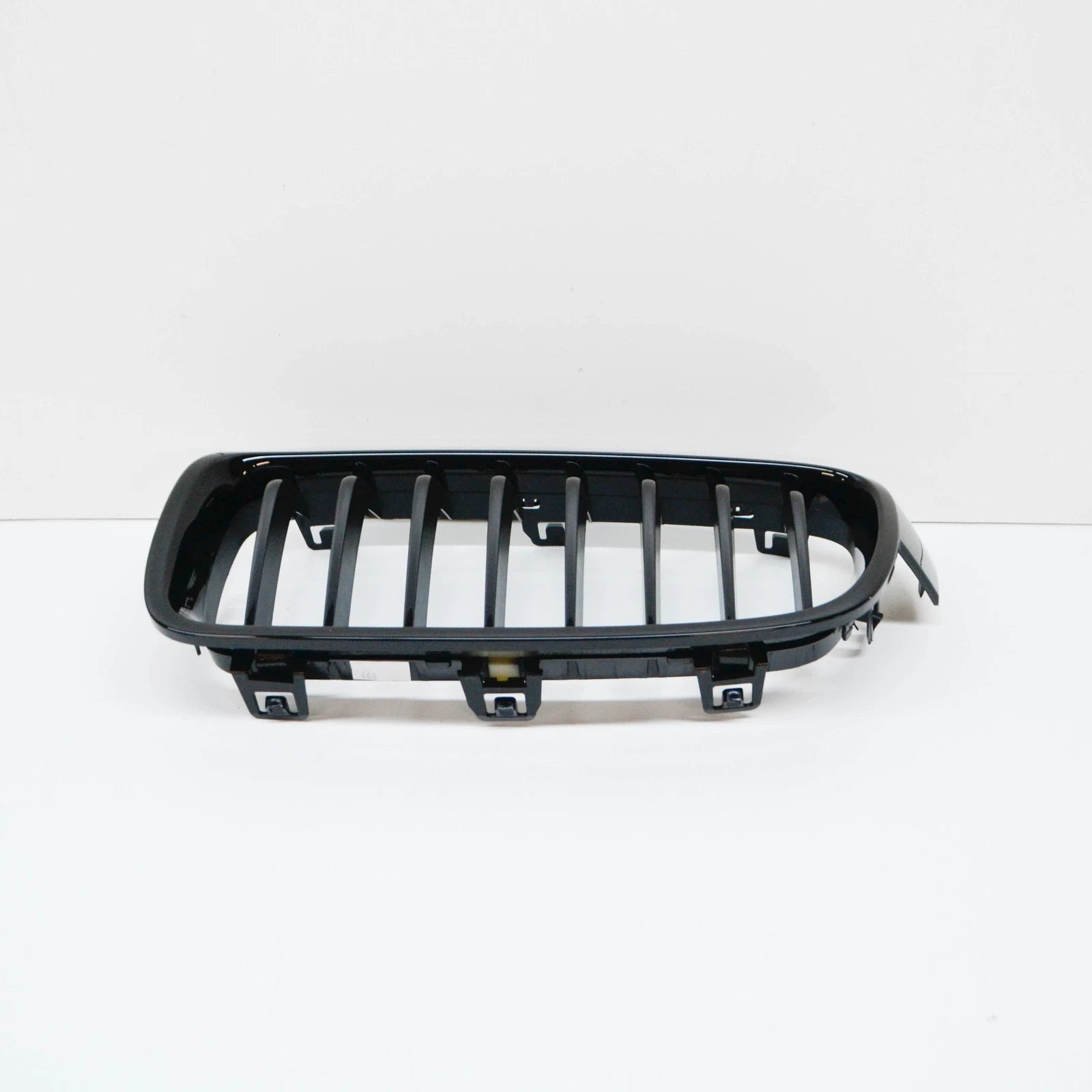 NEW BMW 3 F30 FRONT LEFT KIDNEY SPORT EDITION GRILLE 51117464493 7464493