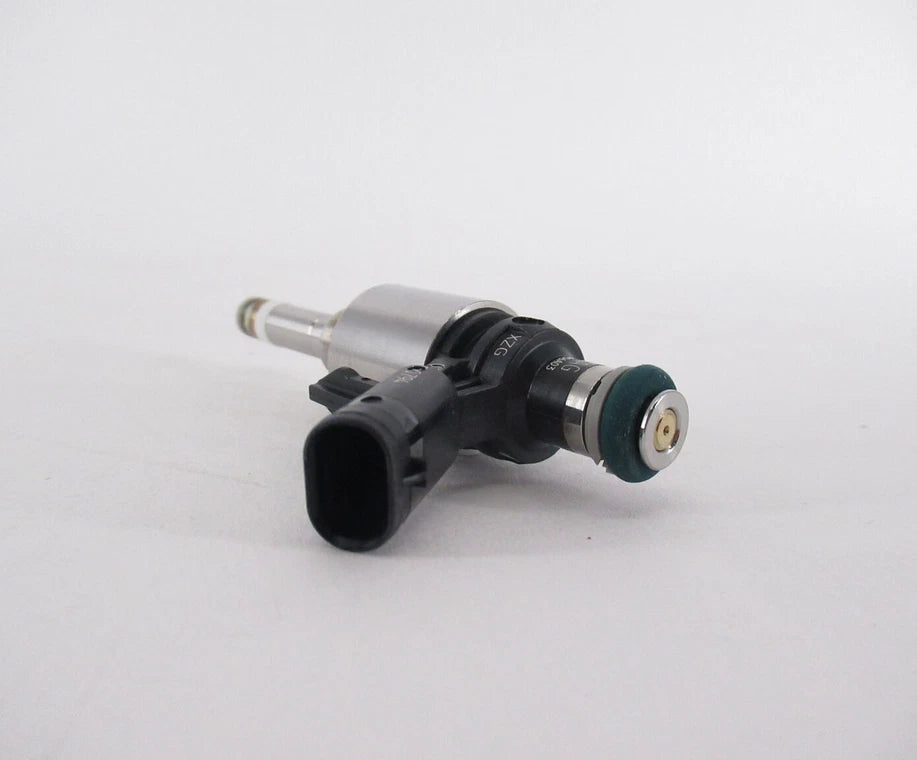 NEW VOLKSWAGEN GOLF 5G MK7 FUEL INJECTOR VALVE 06A906036P ORIGINAL