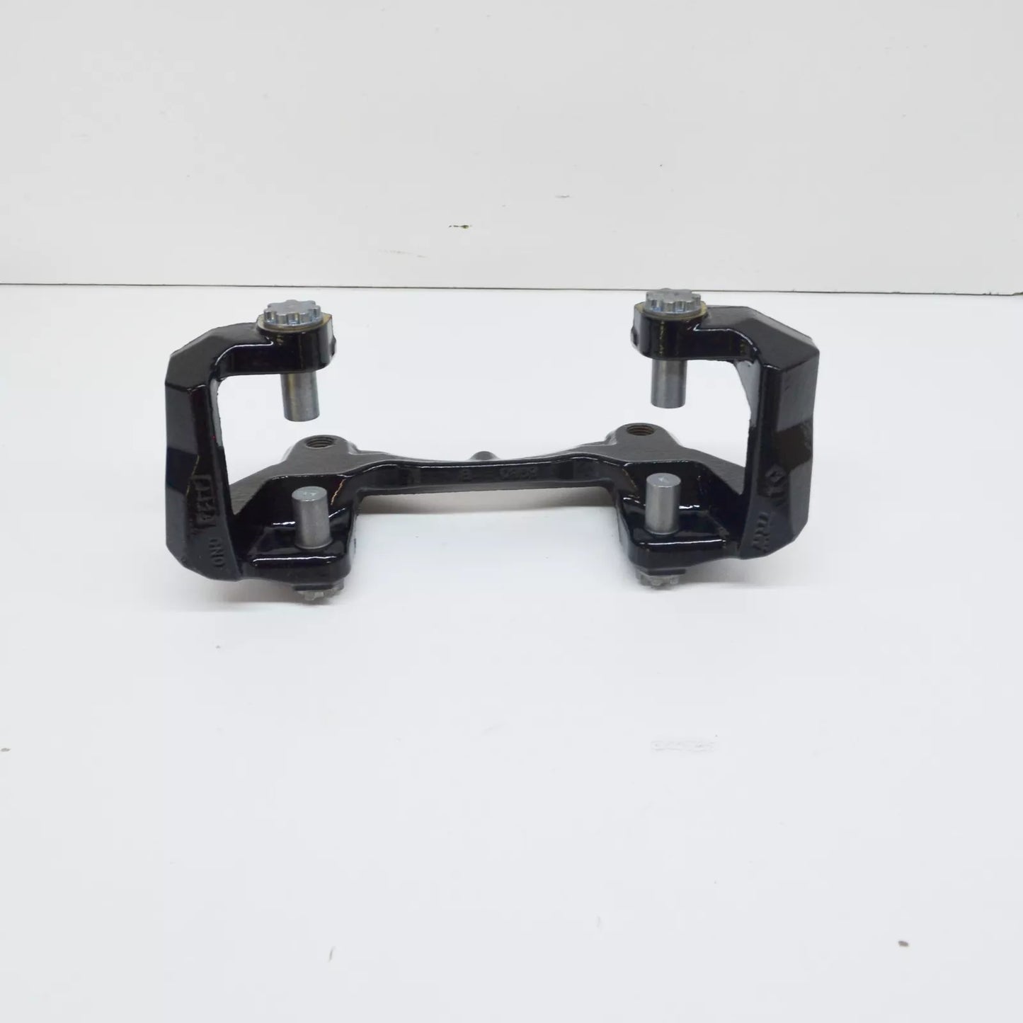 NEW AUDI A5 SPORTBACK 8T FRONT RIGHT CALIPER CARRIER 8T0615126 ORIGINAL