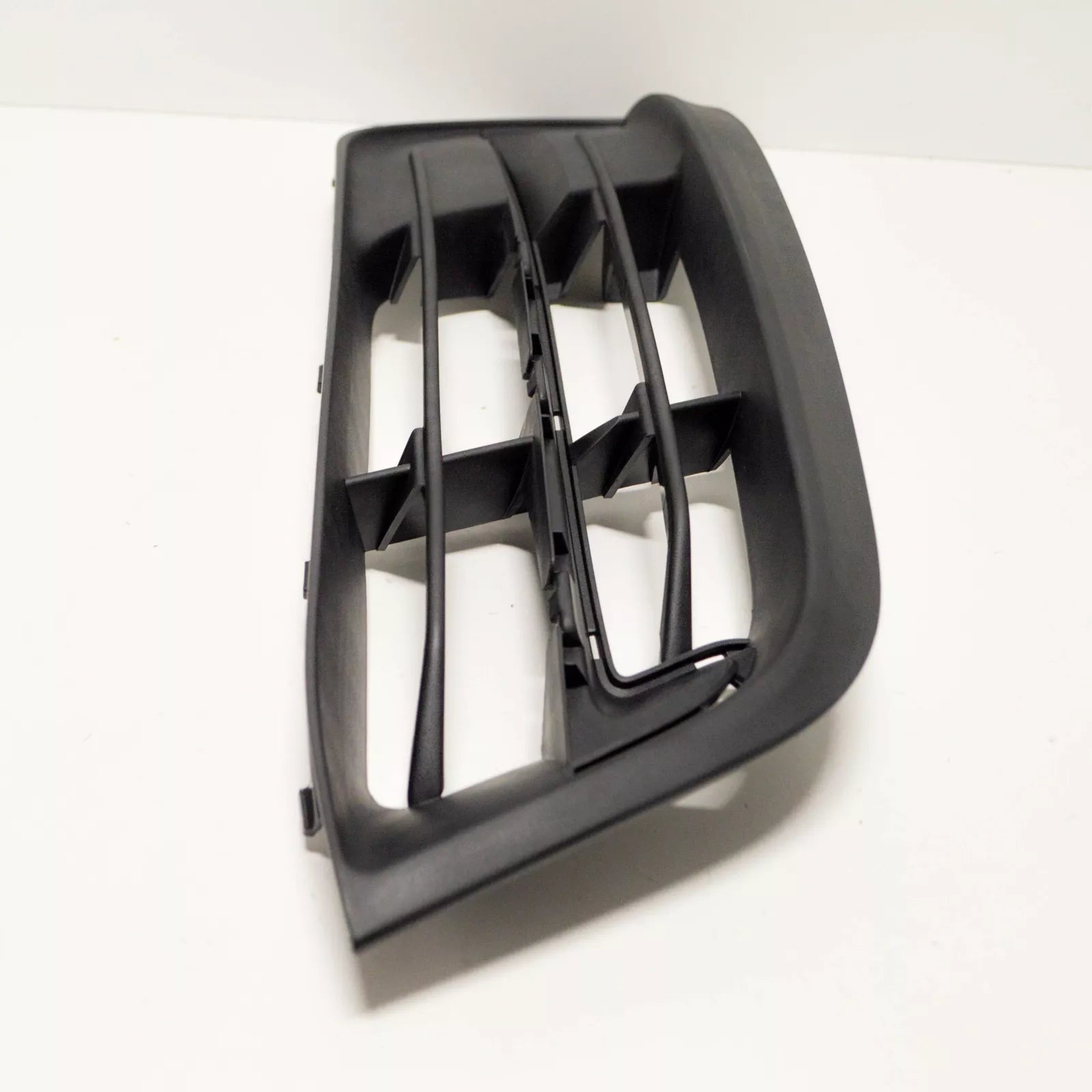 NEW BMW 5 F10 FRONT BUMPER RIGHT AIR INTAKE GRILLE 51117331728 2015 ORIGINAL