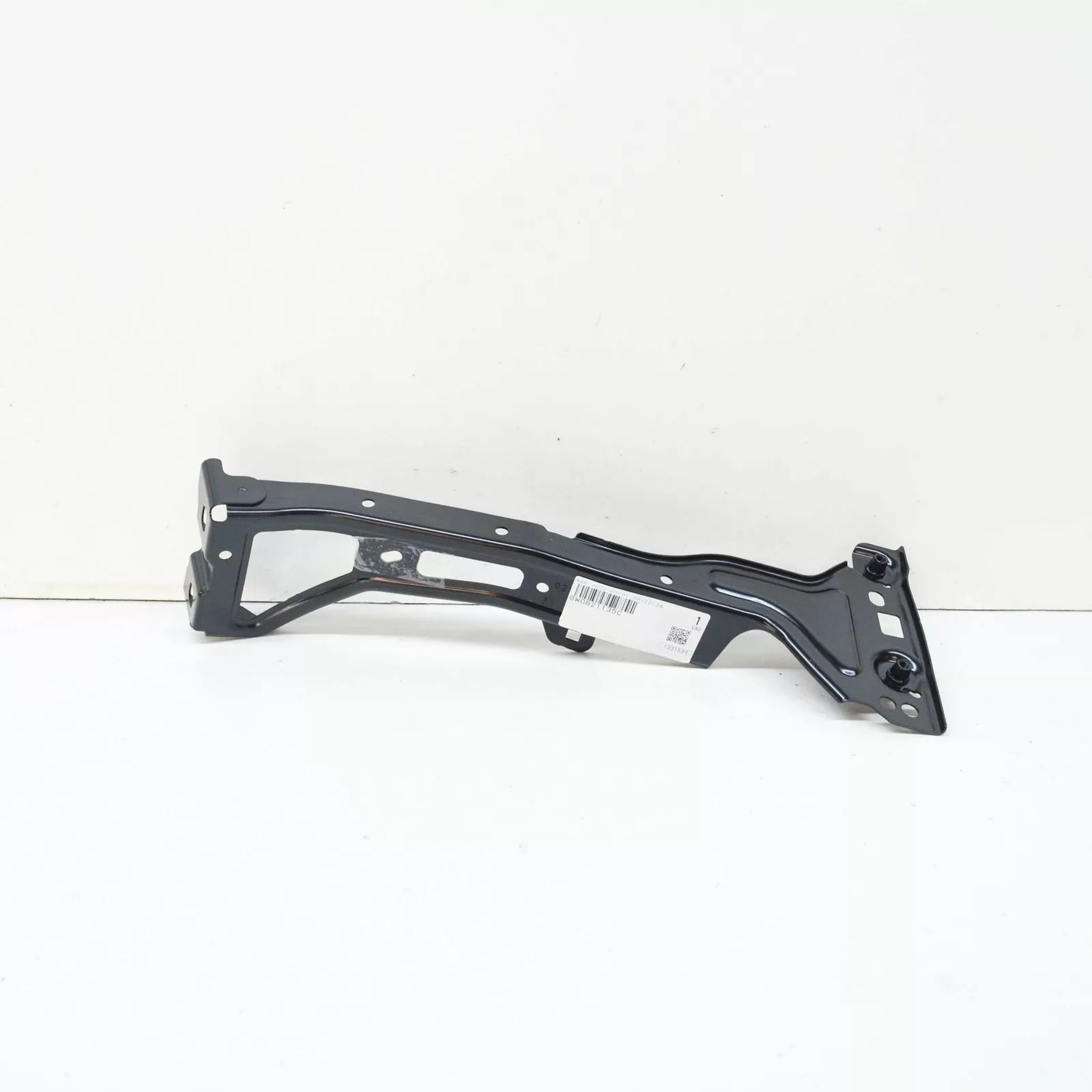 NEW AUDI A4 B9 FRONT LEFT FENDER BRACKET 8W0821135C