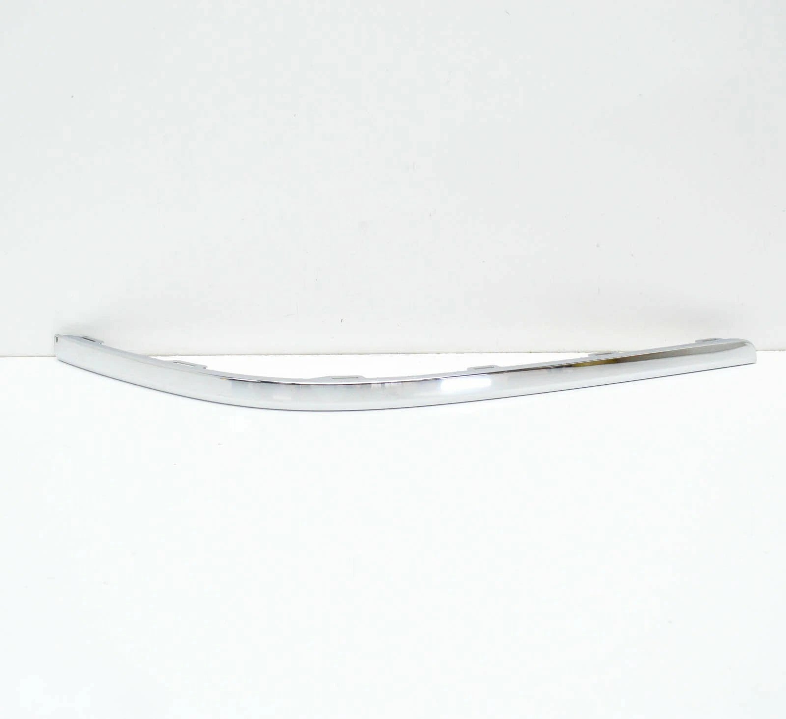 NEW VW PASSAT B8 REAR LEFT BUMPER MOLDING CHROME 5618074592ZZ