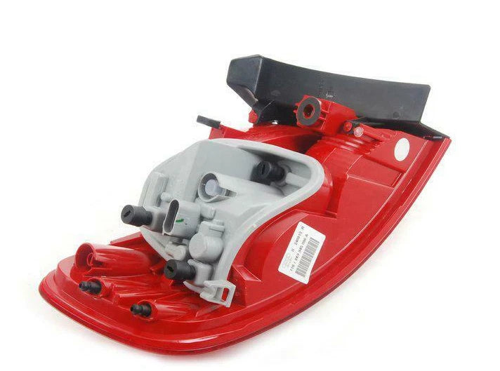 NEW AUDI A4 AVANT REAR RIGHT LED TAILLIGHT 8K9945096D ORIGINAL