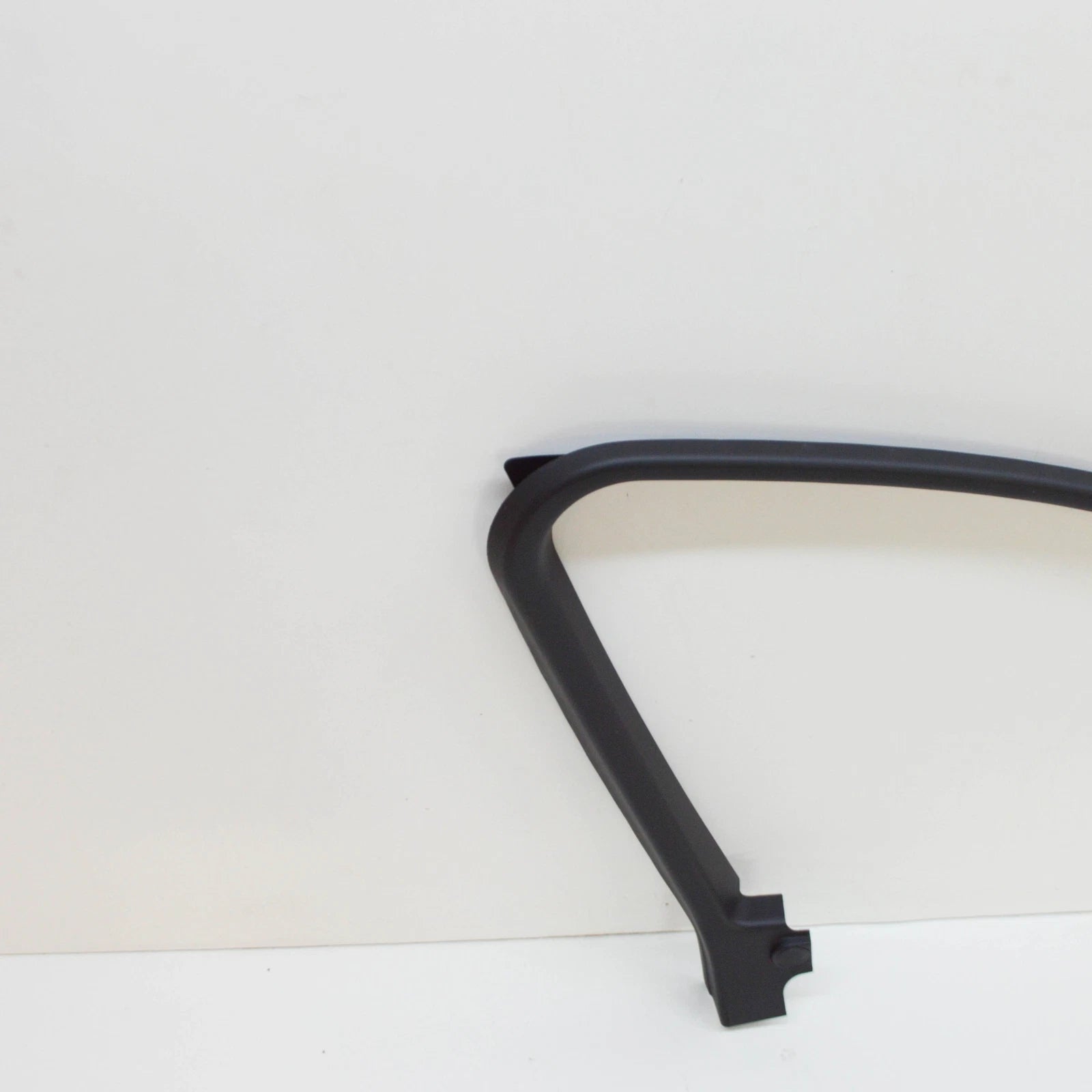 NEW BMW 3 F30 FRONT LEFT INTERIOR WINDOW FRAME SEALING 51337259381 ORIGINAL