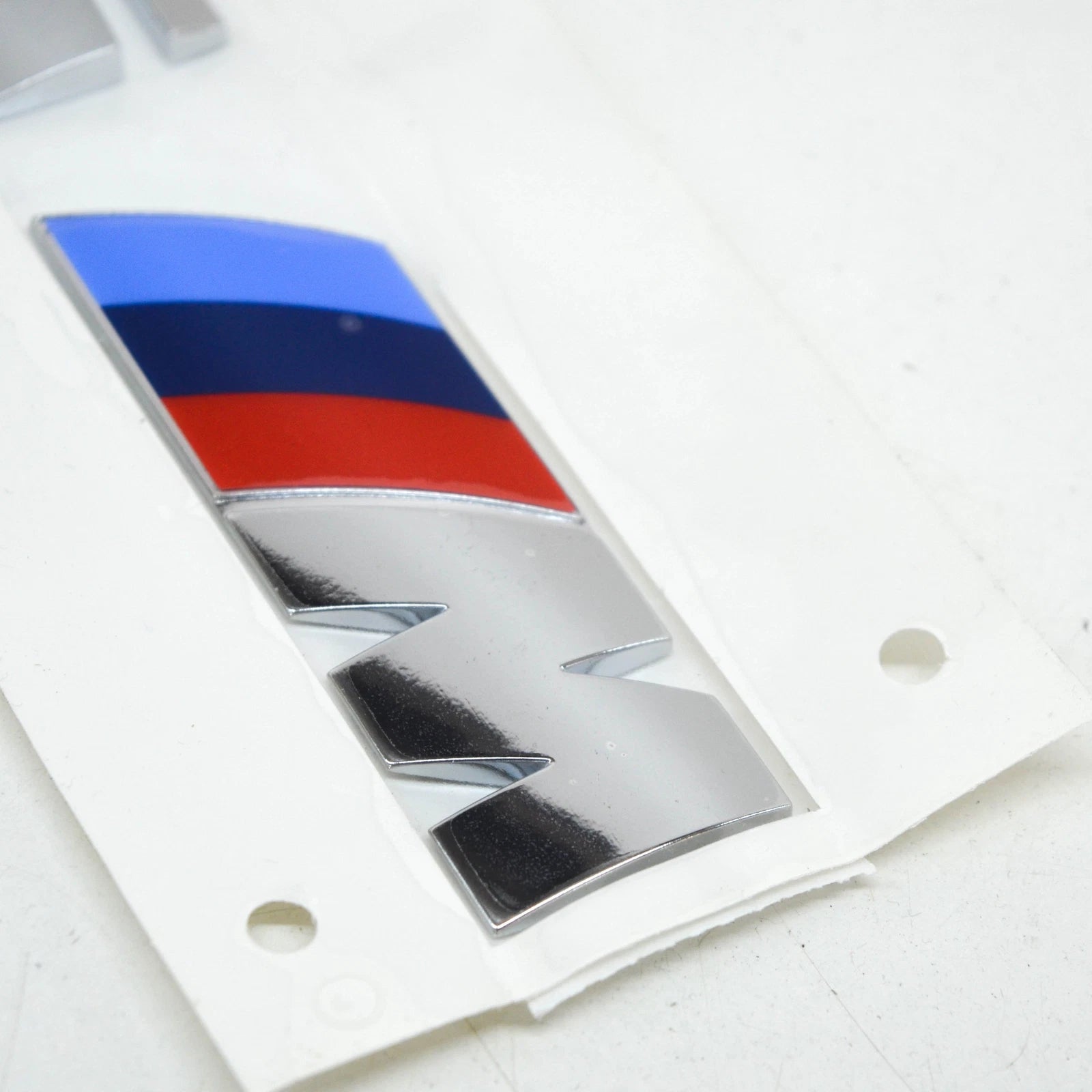 NEW BMW X5 M F85 TRUNK LID X5 M EMBLEM 51148057980 8057980 ORIGINAL