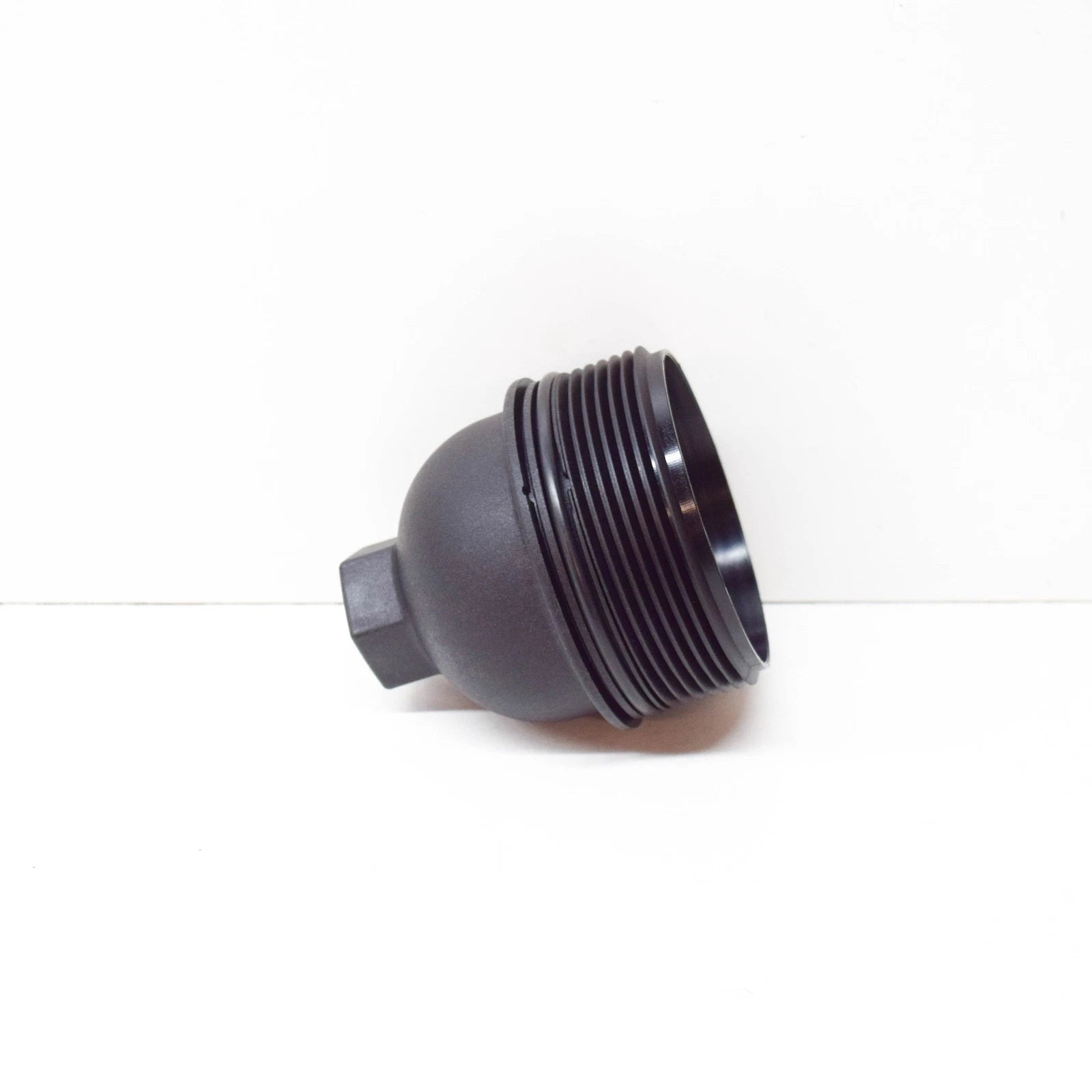 NEW BMW 1 E87 OIL FILTER COVER 11427802118 7802118 ORIGINAL