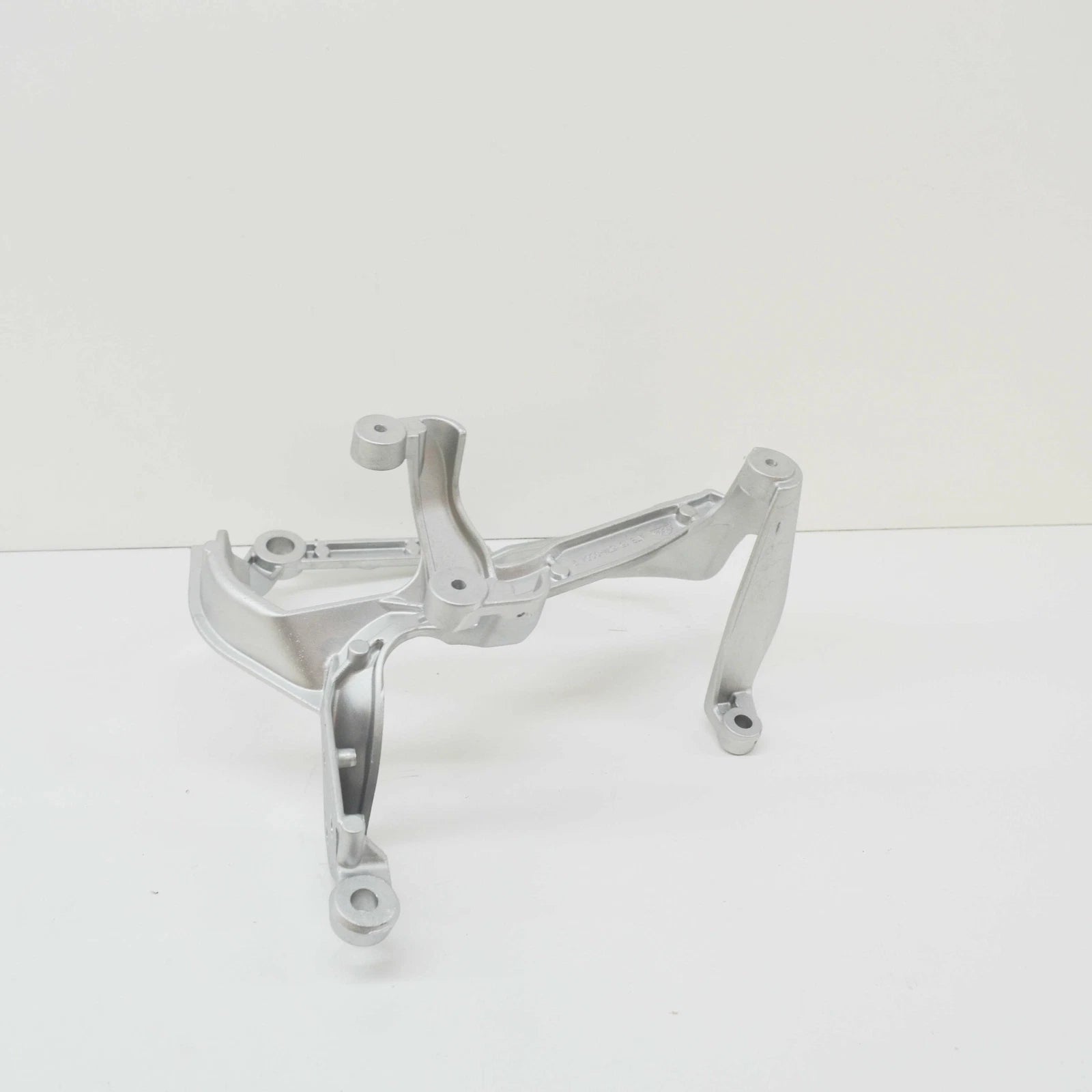 NEW AUDI A8 D3 AIR SUPPLY UNIT BRACKET 4E0616869C