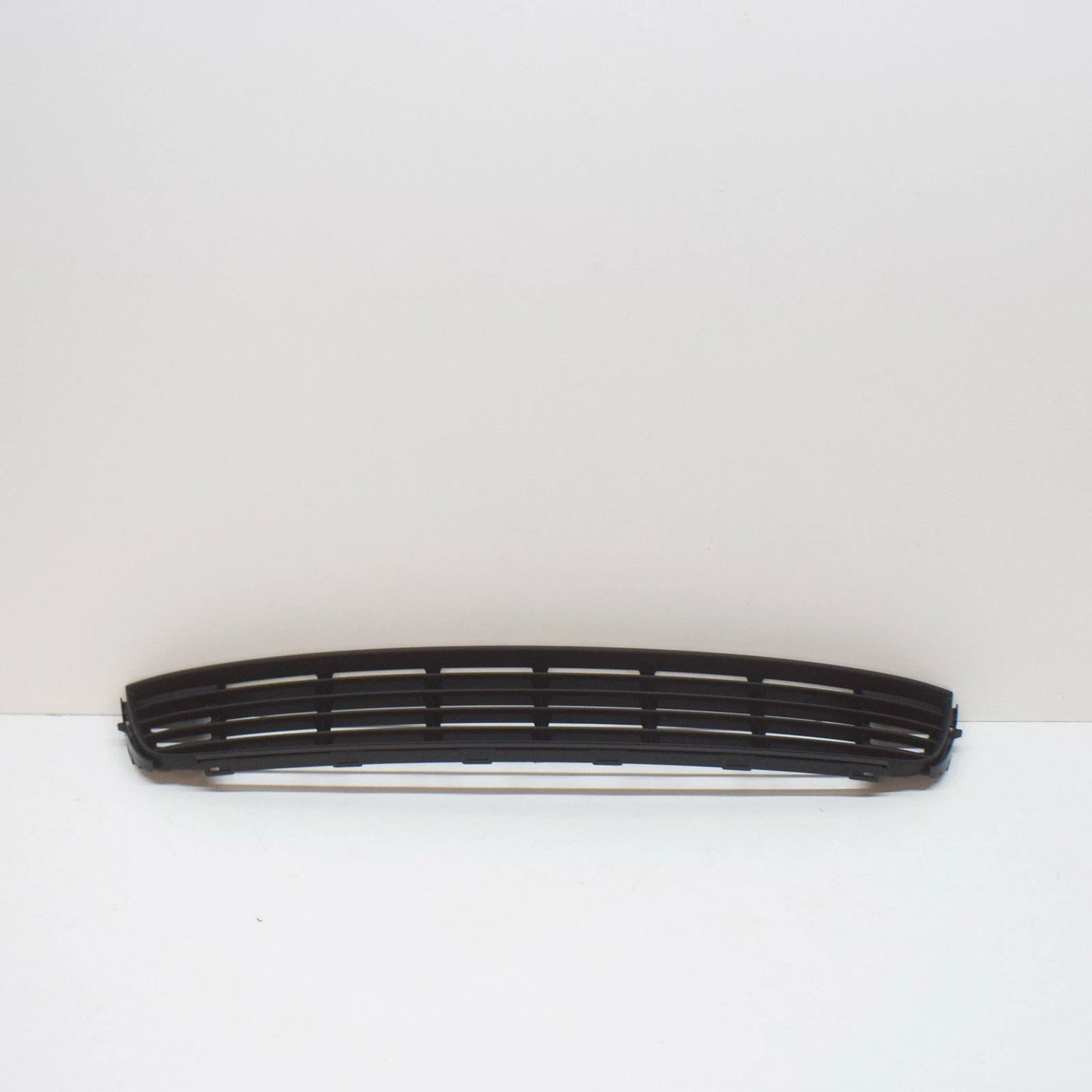 NEW VW CADDY 2K FRONT BUMPER LOWER CENTER GRILLE 1T0853677C9B9