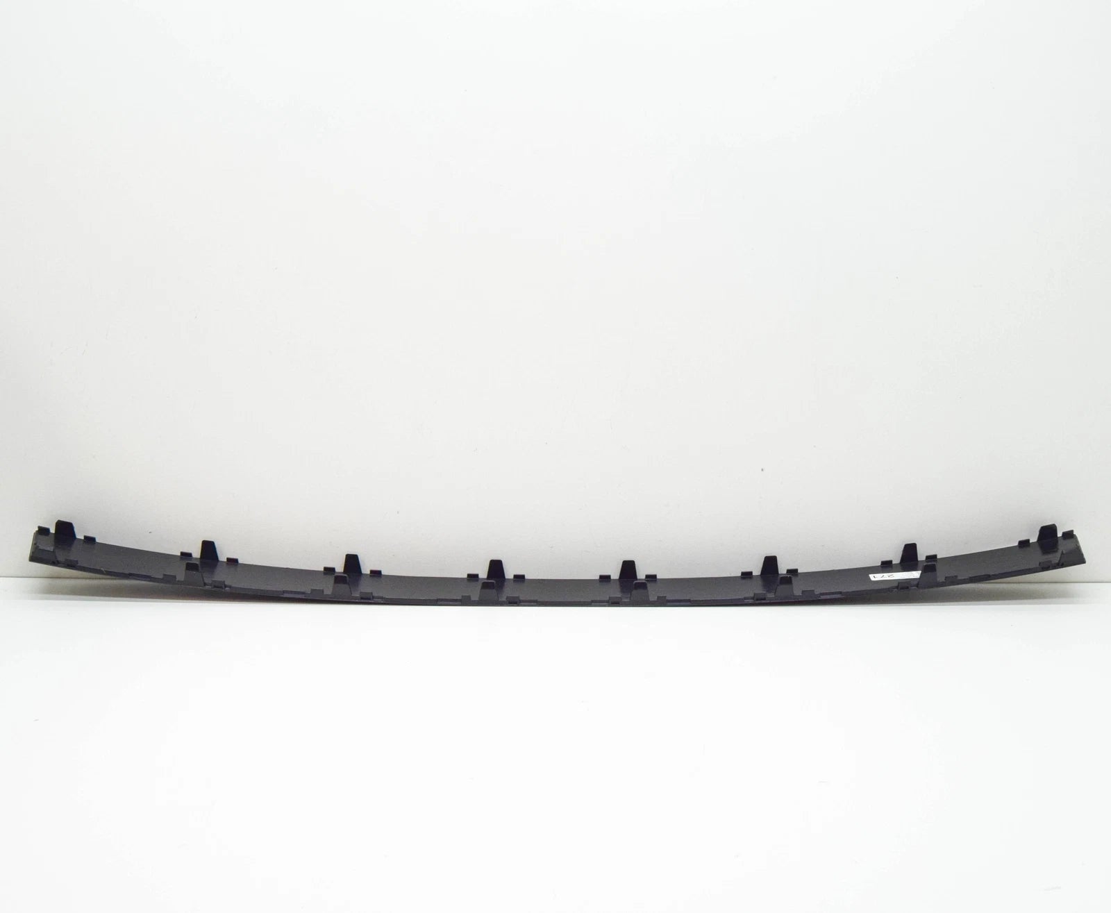 NEW AUDI Q3 8U REAR BUMPER CENTER LOWER TRIM 8U0807823A4U8 ORIGINAL