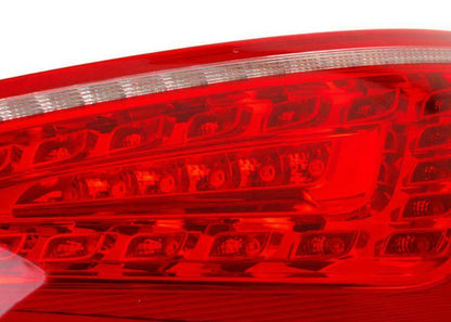 NEW AUDI Q5 8R REAR RIGHT TAILLIGHT ASSEMBLY 8R0945094A ORIGINAL